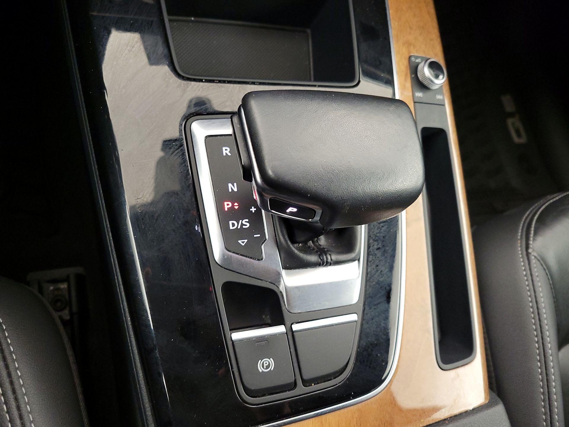 Thumbnail: 2023 Audi Q5 - 17