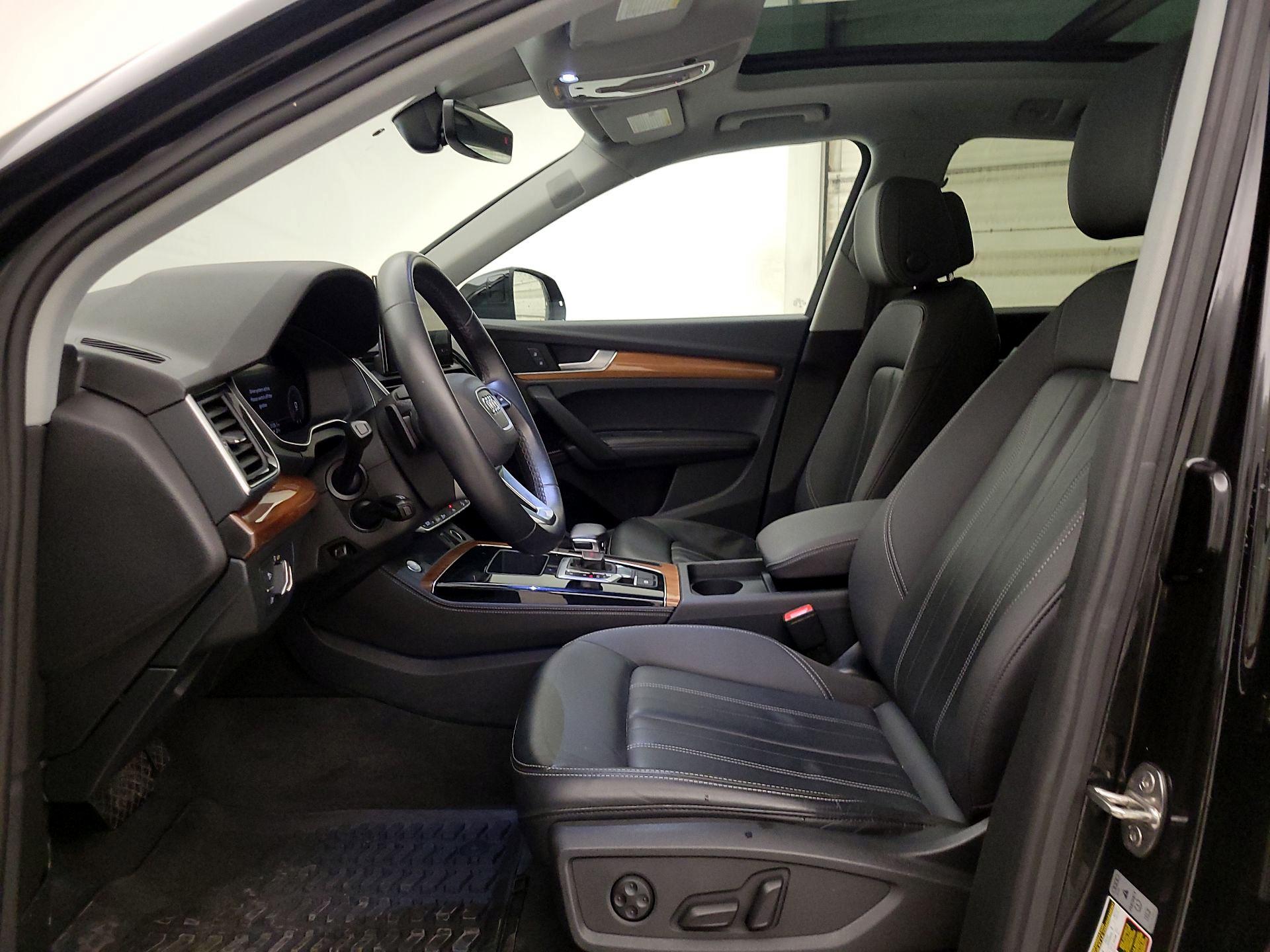 Thumbnail: 2023 Audi Q5 - 11