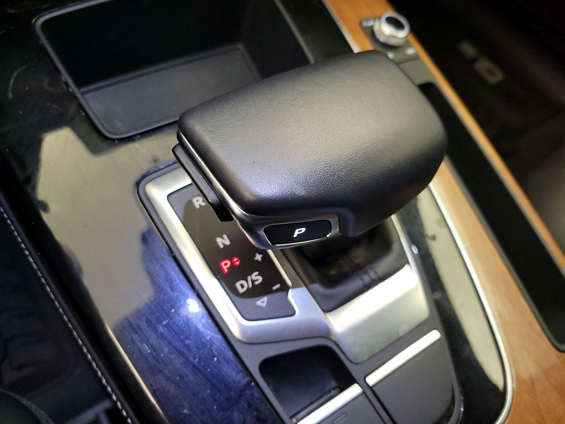 Thumbnail: 2023 Audi Q5 - 17