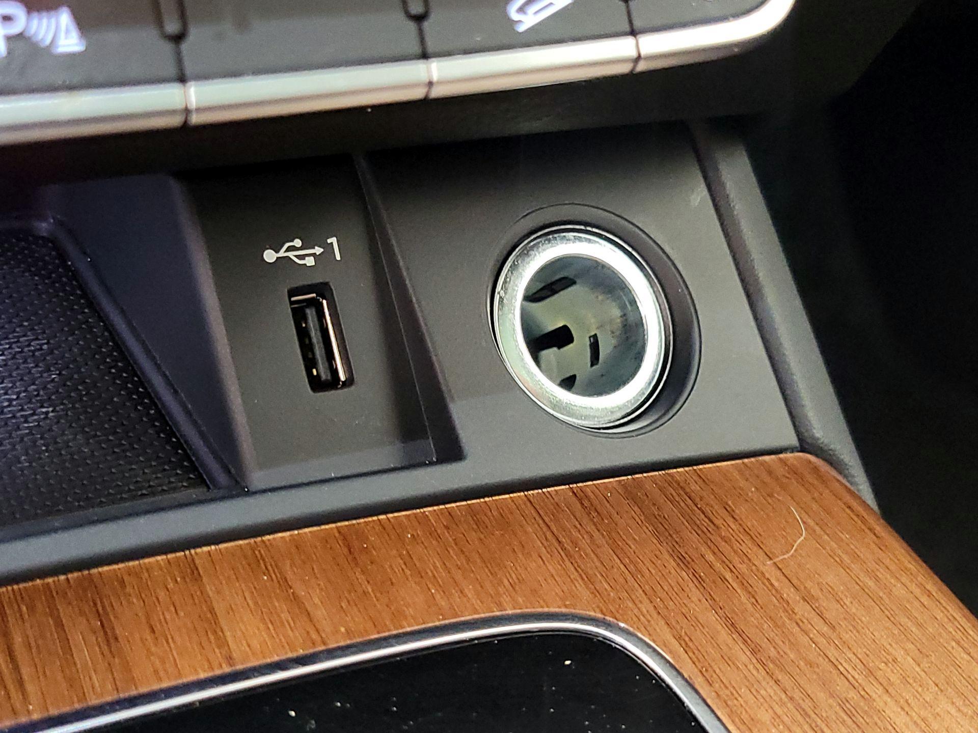 Thumbnail: 2023 Audi Q5 - 18