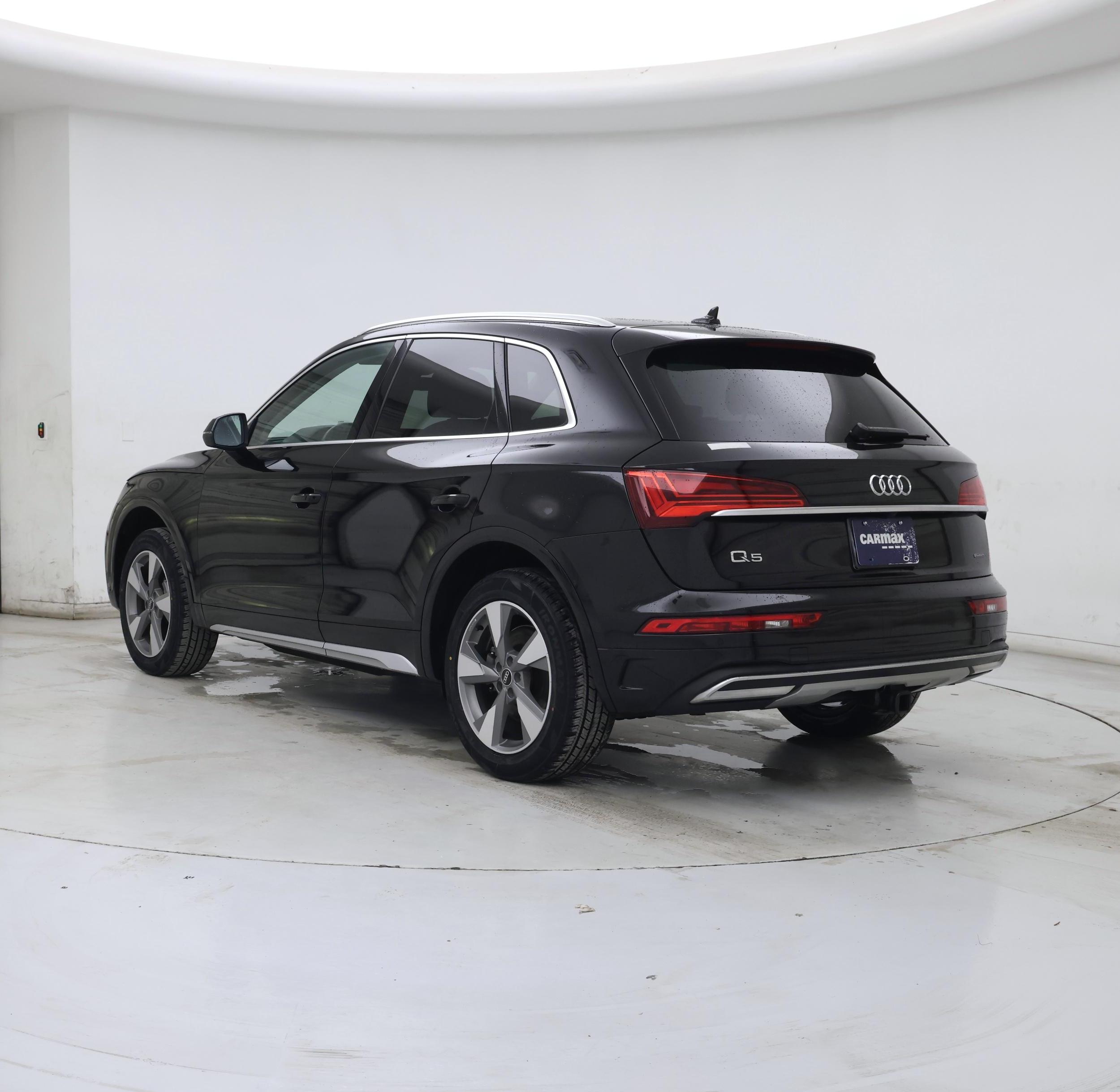 Thumbnail: 2023 Audi Q5 - 2