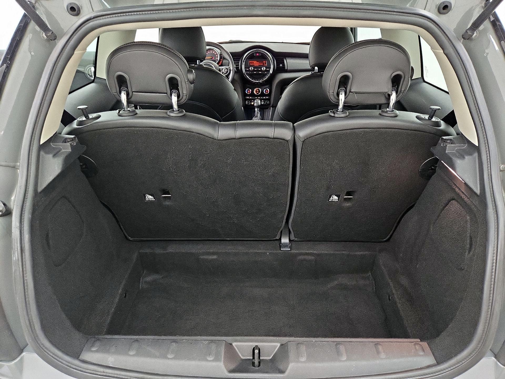 Thumbnail: 2015 MINI Cooper Hardtop - 19