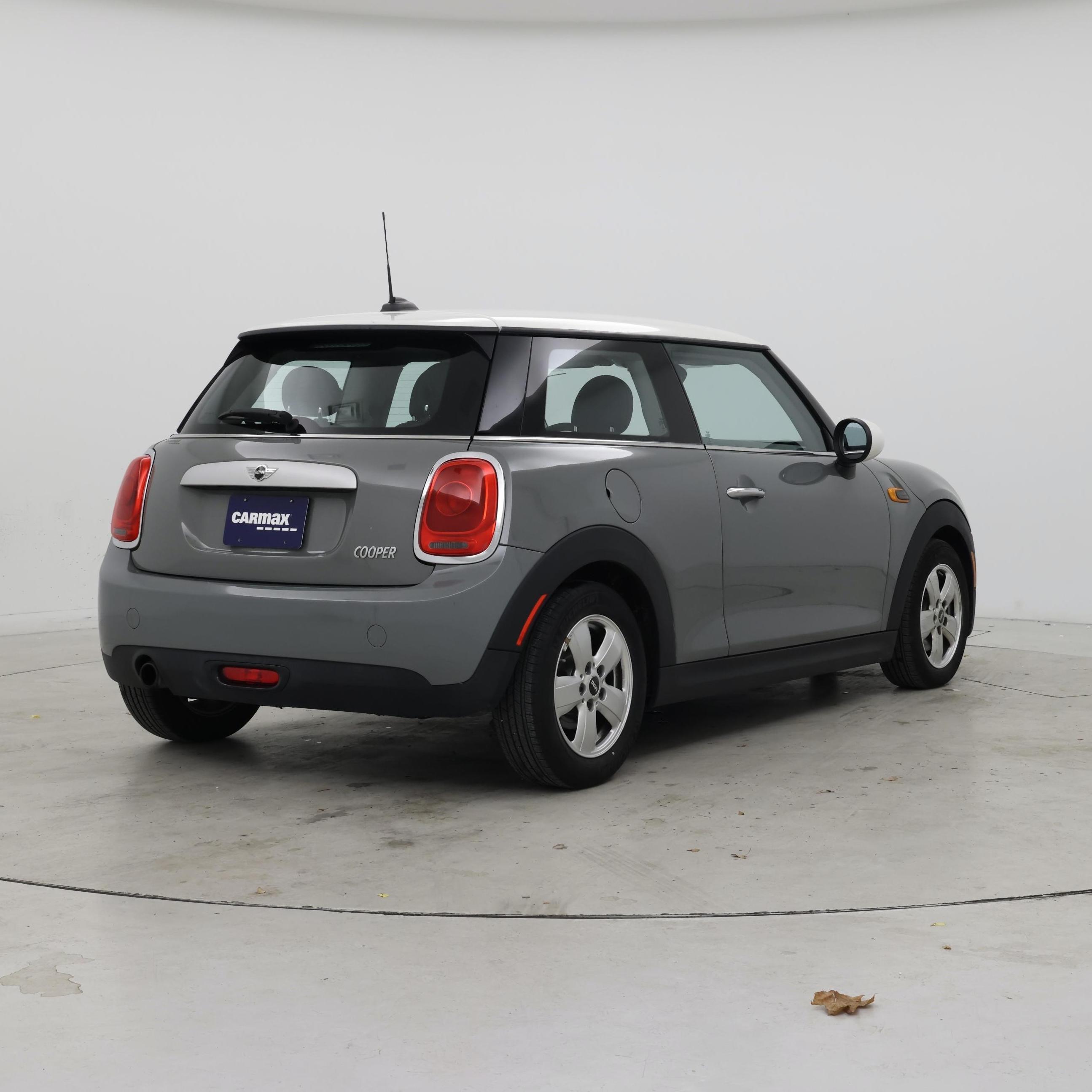 Thumbnail: 2015 MINI Cooper Hardtop - 8