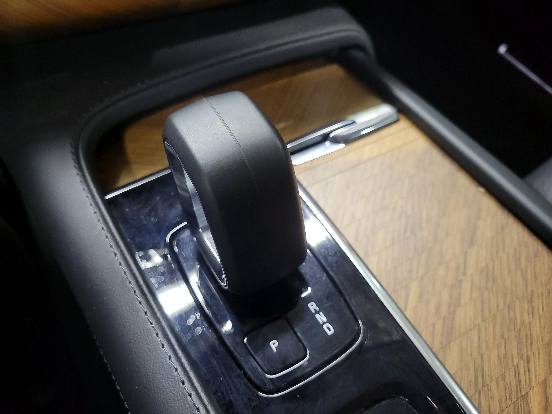 Thumbnail: 2024 Volvo XC90 - 18