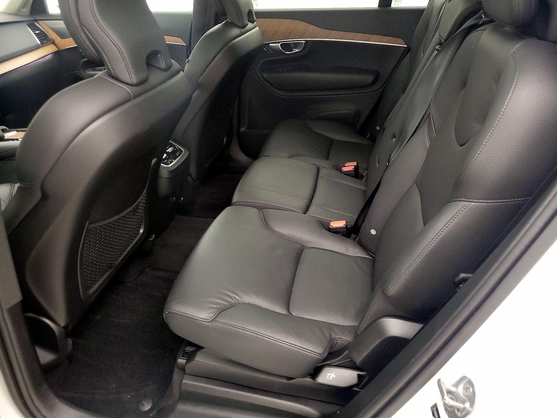 Thumbnail: 2024 Volvo XC90 - 20