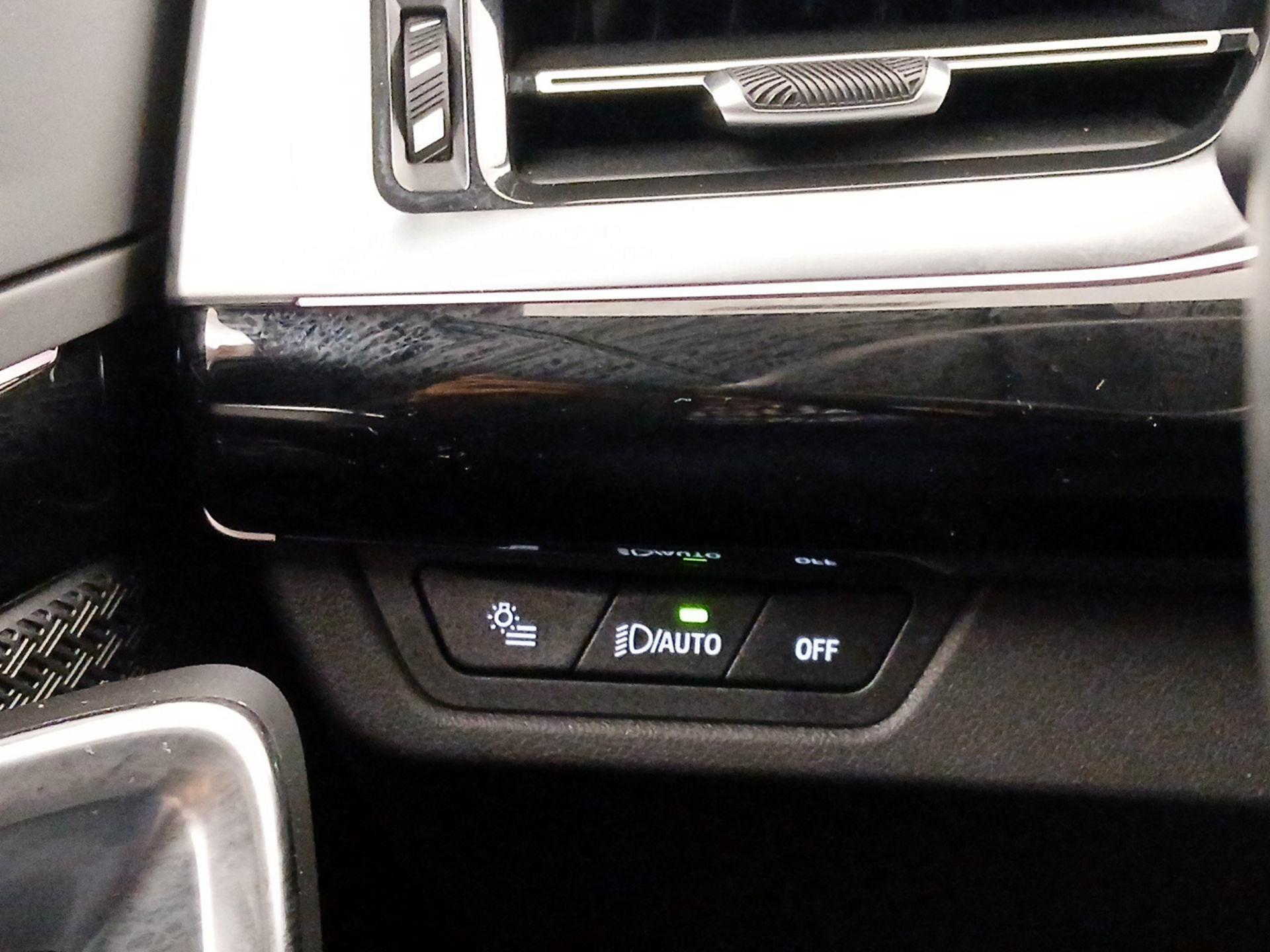 Thumbnail: 2025 BMW X2 - 13