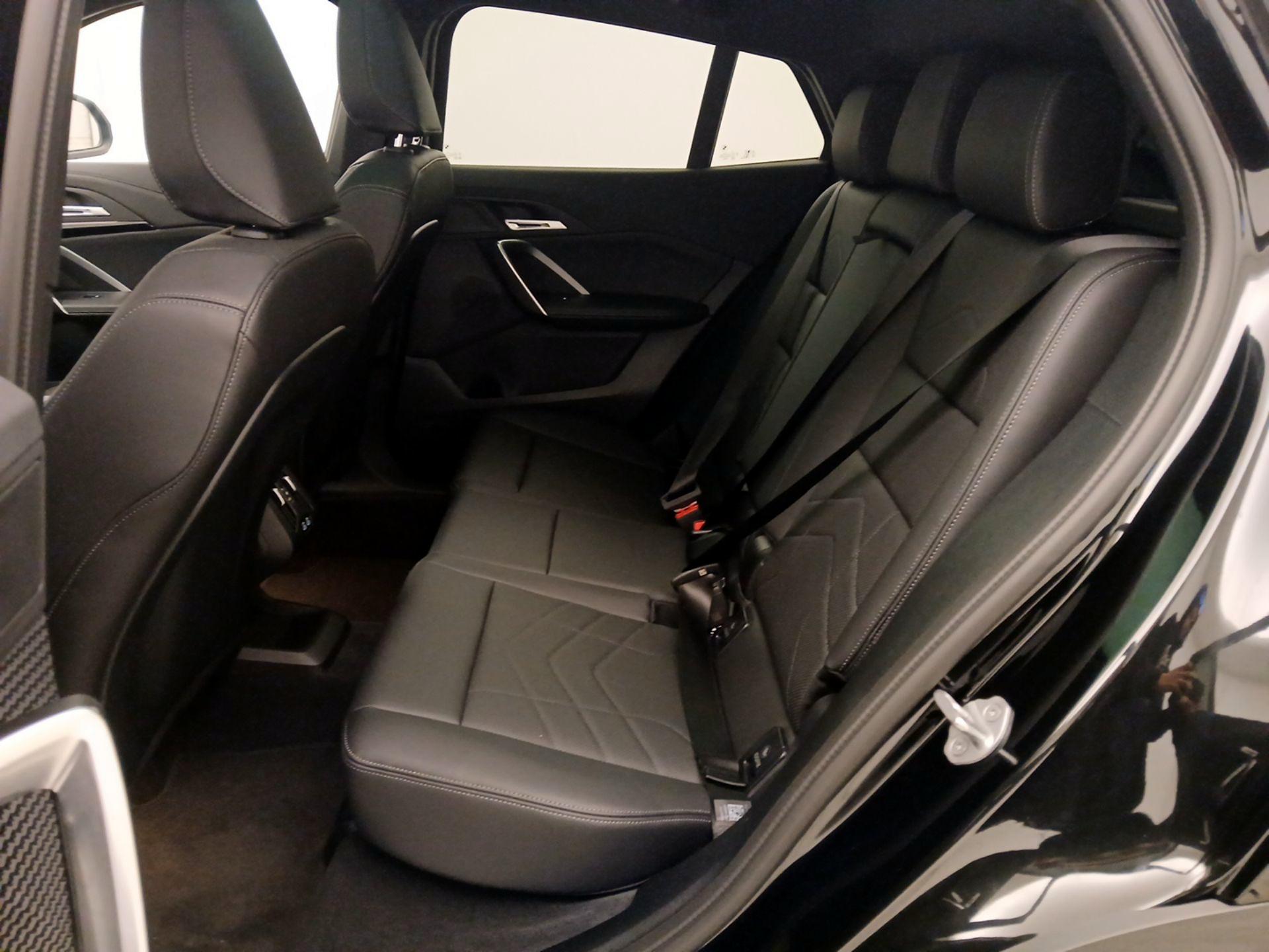 Thumbnail: 2025 BMW X2 - 20