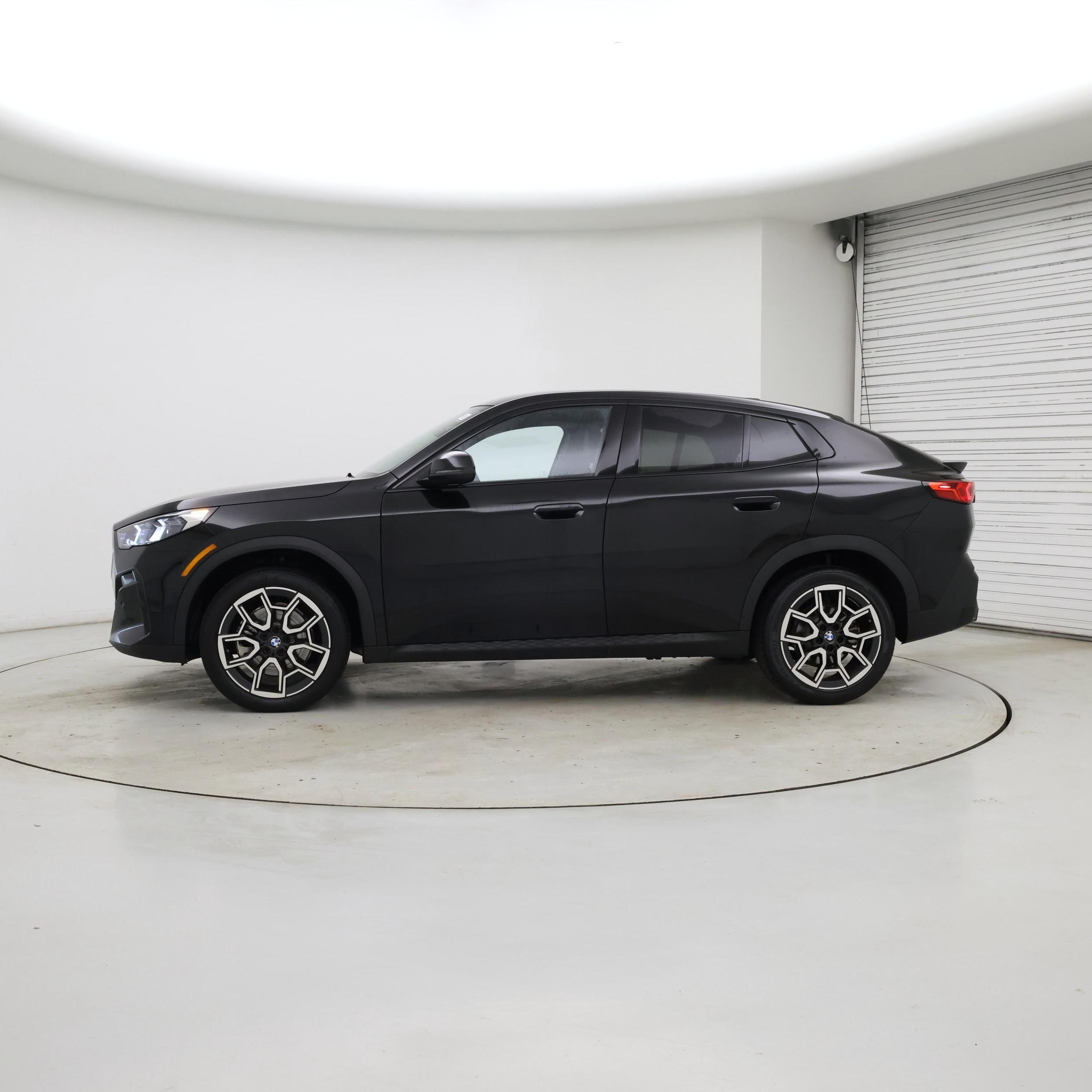 Thumbnail: 2025 BMW X2 - 3