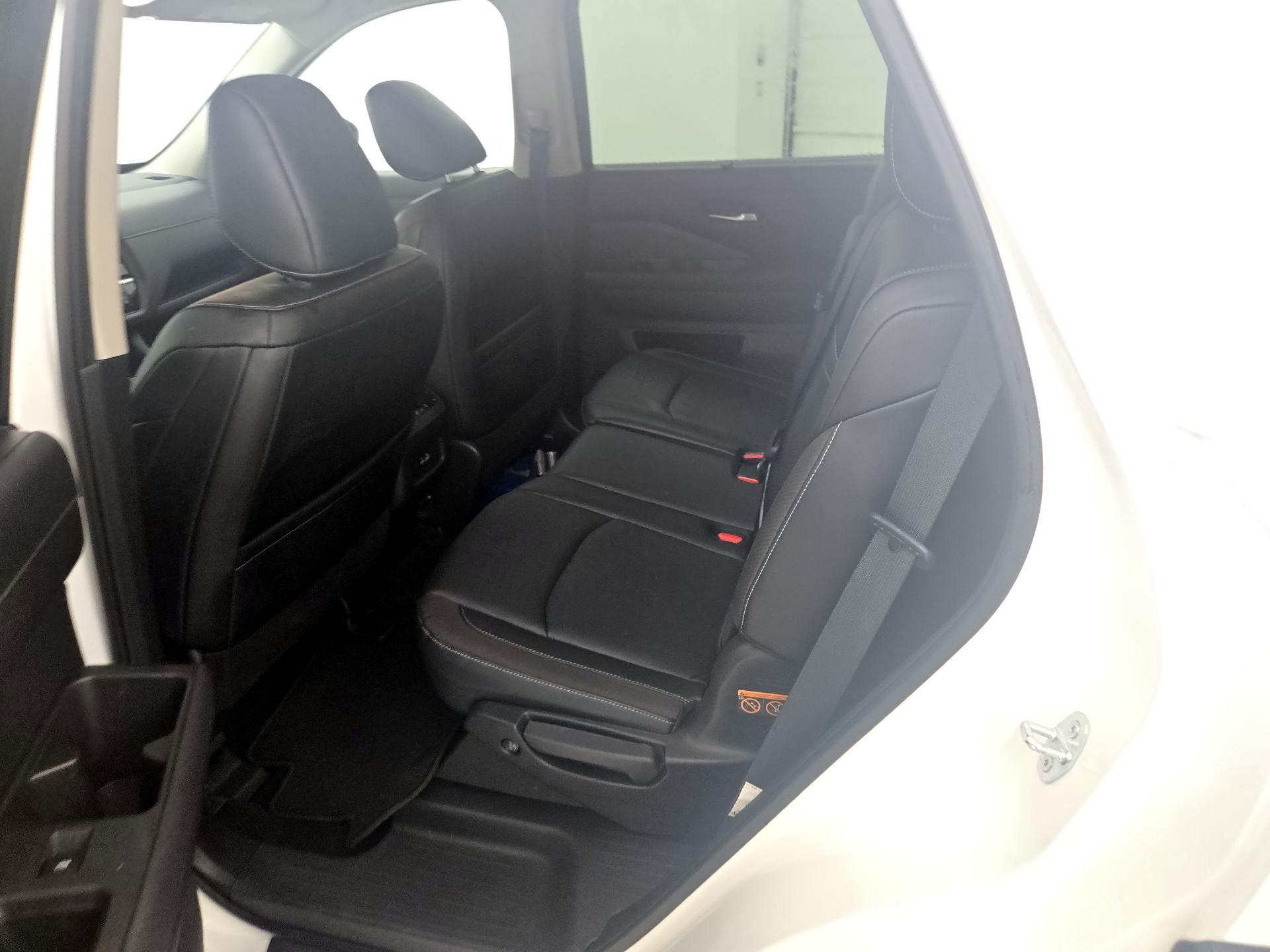 Thumbnail: 2022 Nissan Pathfinder - 20