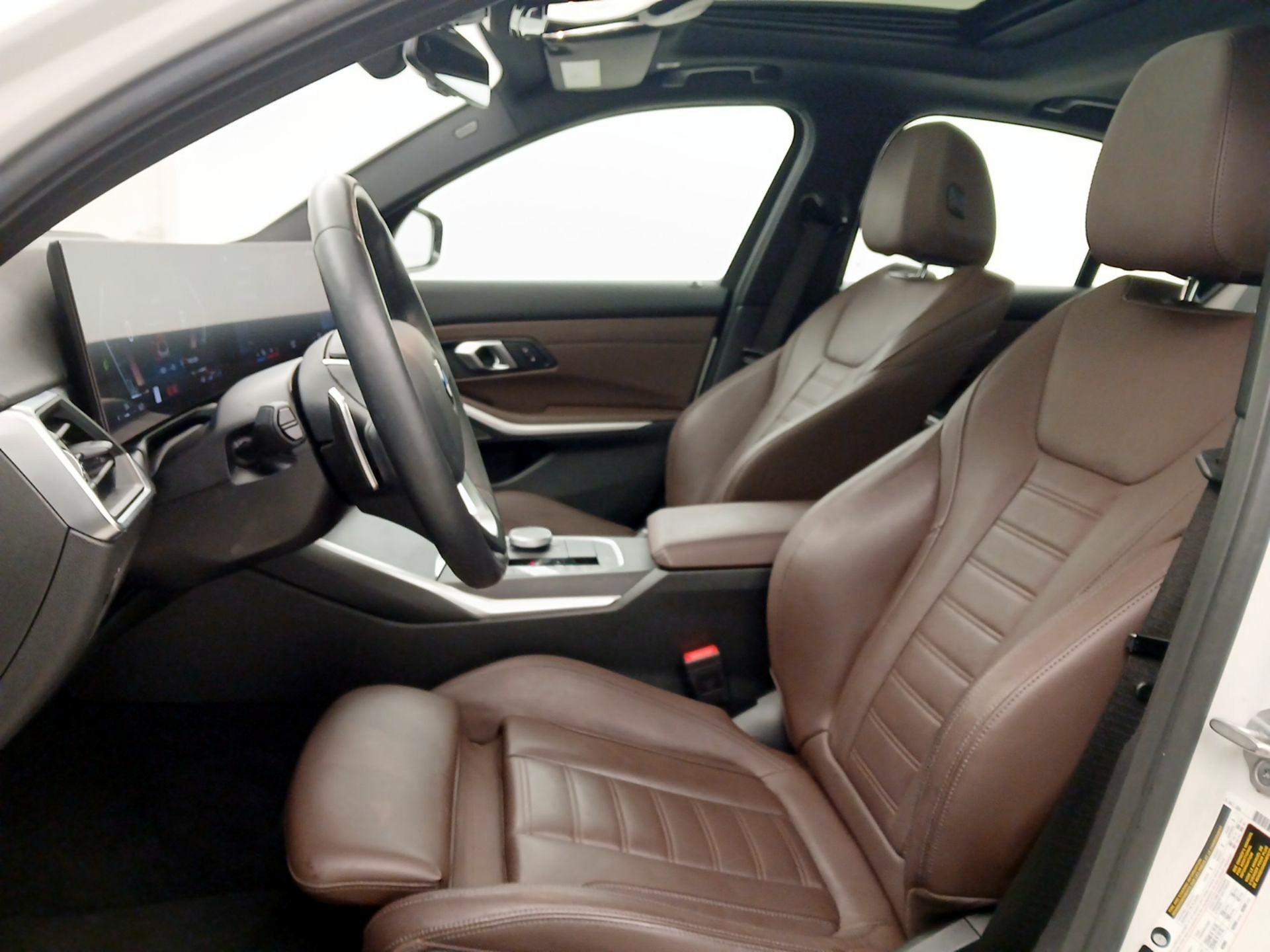 Thumbnail: 2024 BMW 3 Series - 11