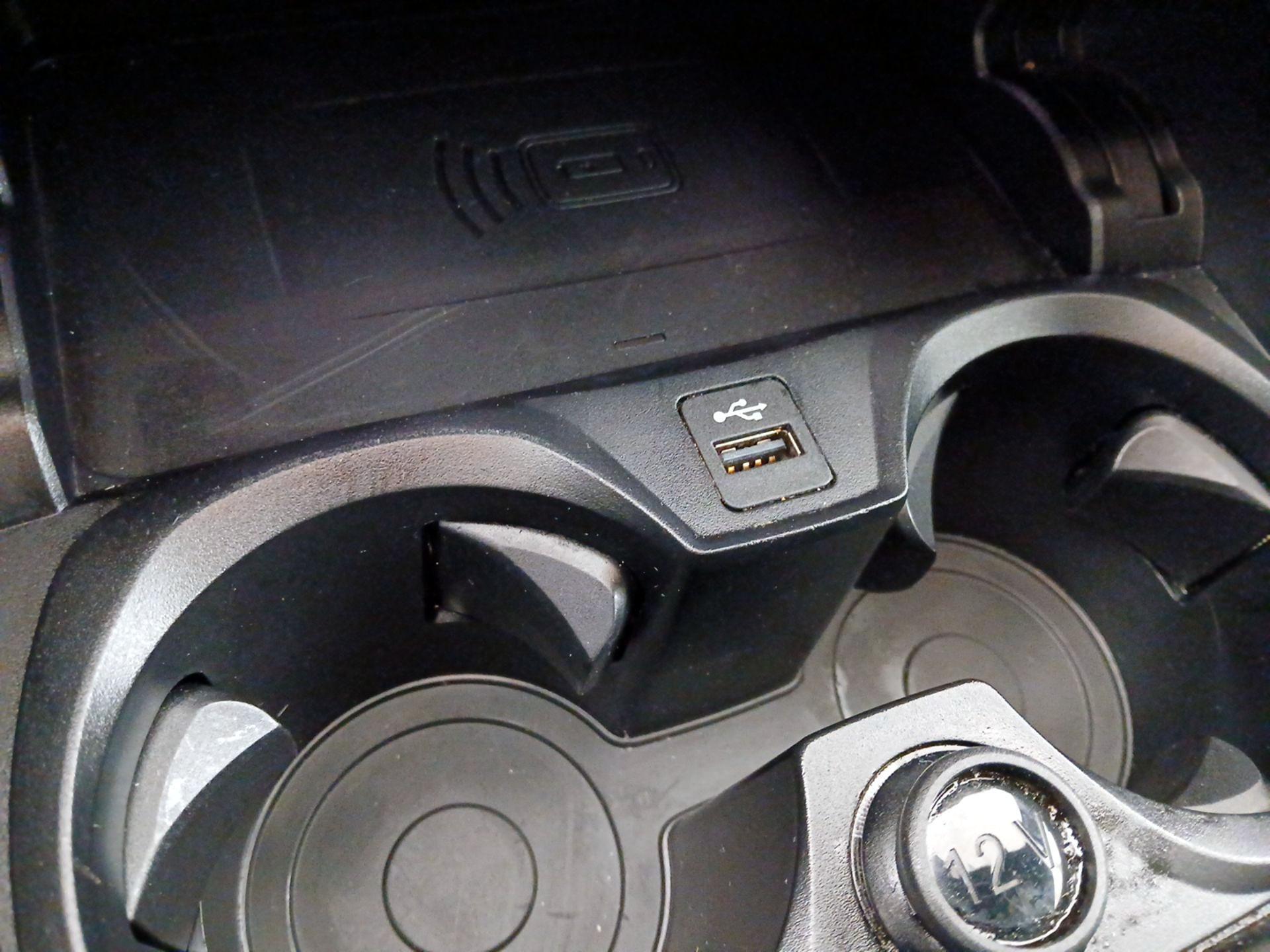 Thumbnail: 2024 BMW 3 Series - 19