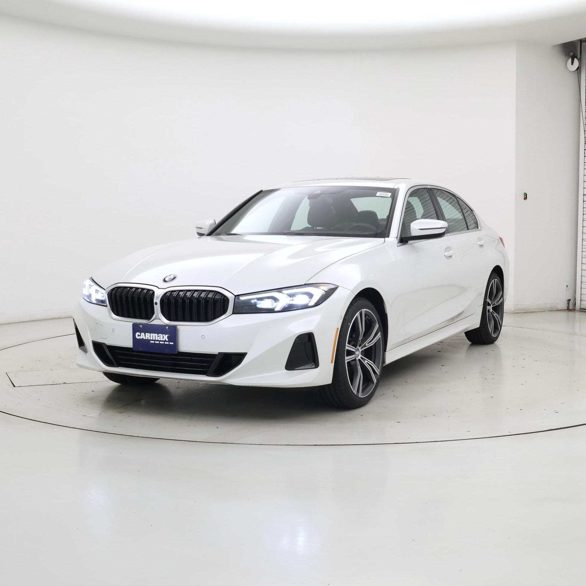 Thumbnail: 2024 BMW 3 Series - 4