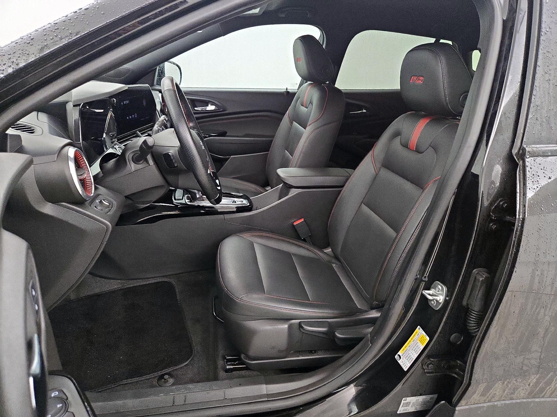 Thumbnail: 2025 Chevrolet Trax - 11