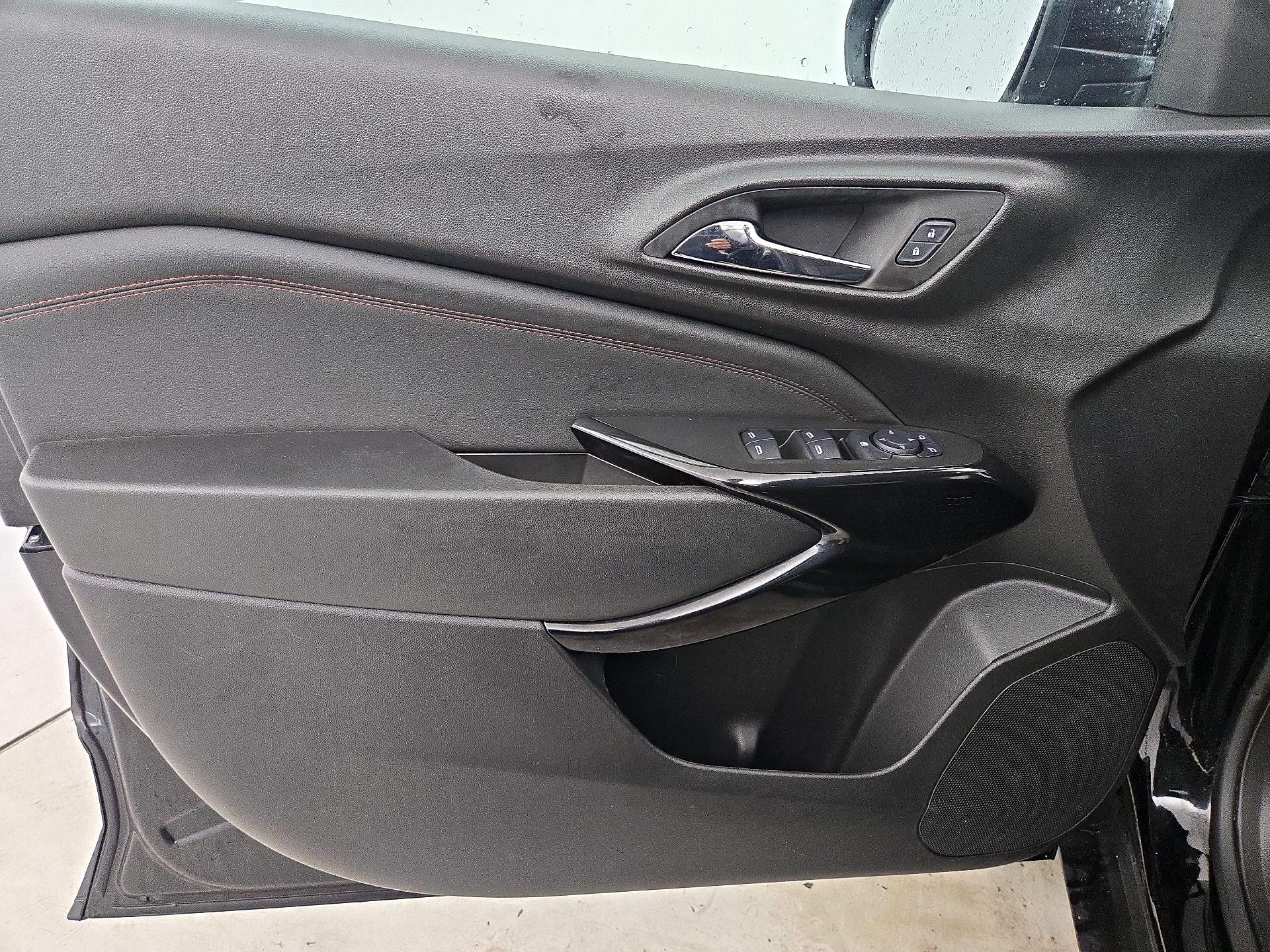 Thumbnail: 2025 Chevrolet Trax - 12