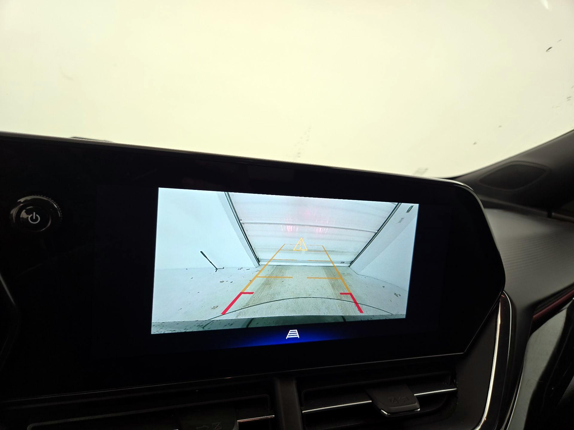 Thumbnail: 2025 Chevrolet Trax - 14