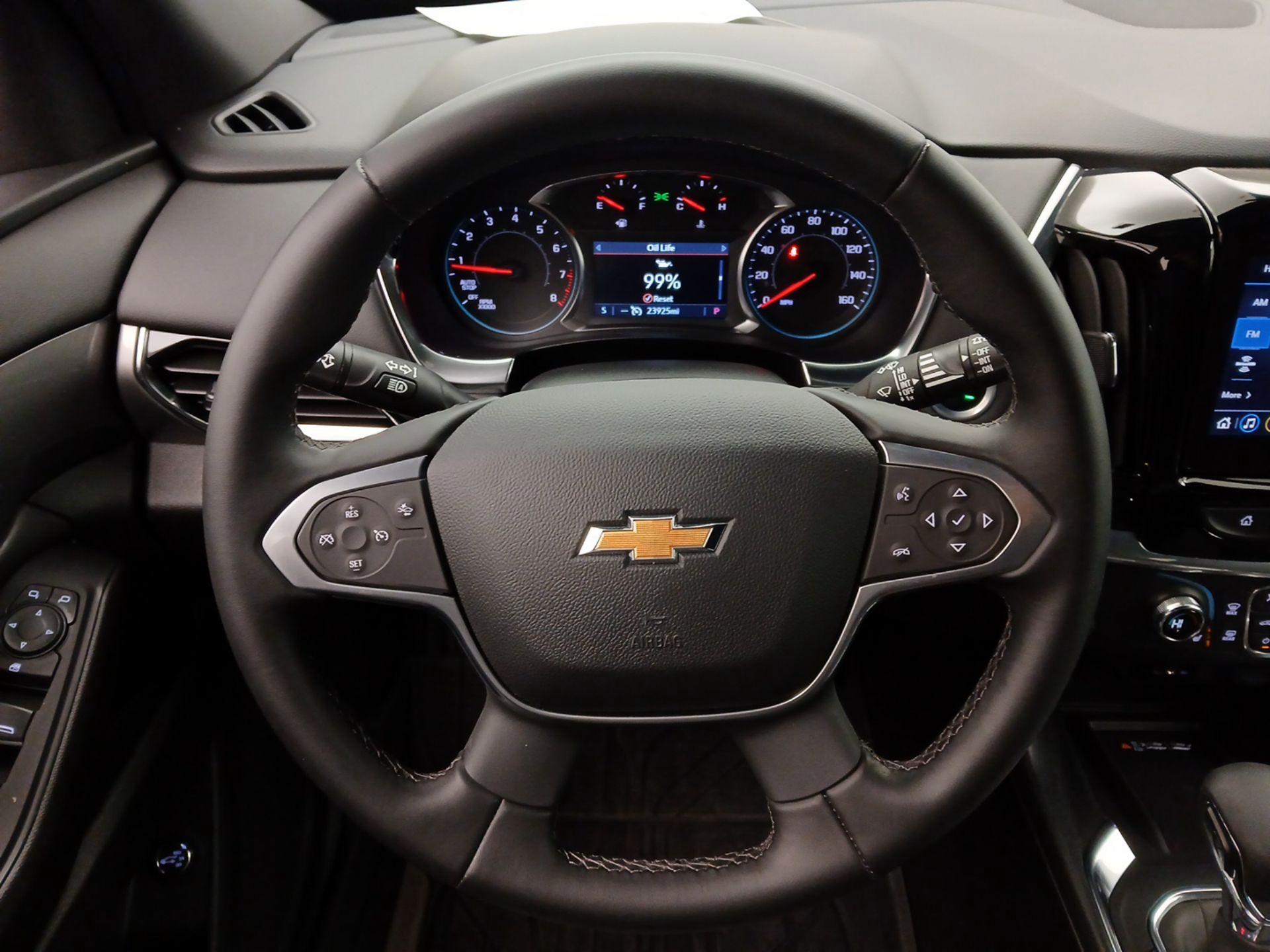 Thumbnail: 2023 Chevrolet Traverse - 10