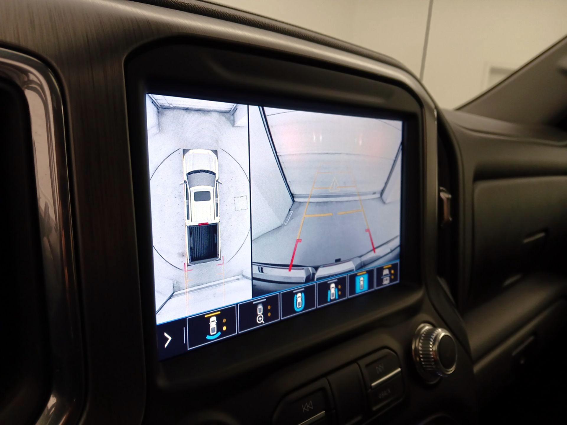 Thumbnail: 2020 GMC Sierra 1500 - 15