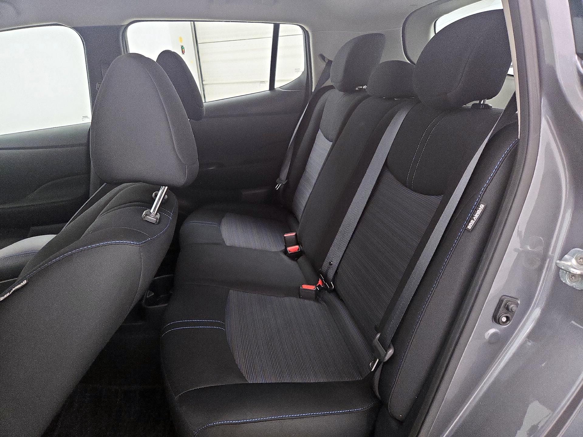 Thumbnail: 2023 Nissan Leaf - 19