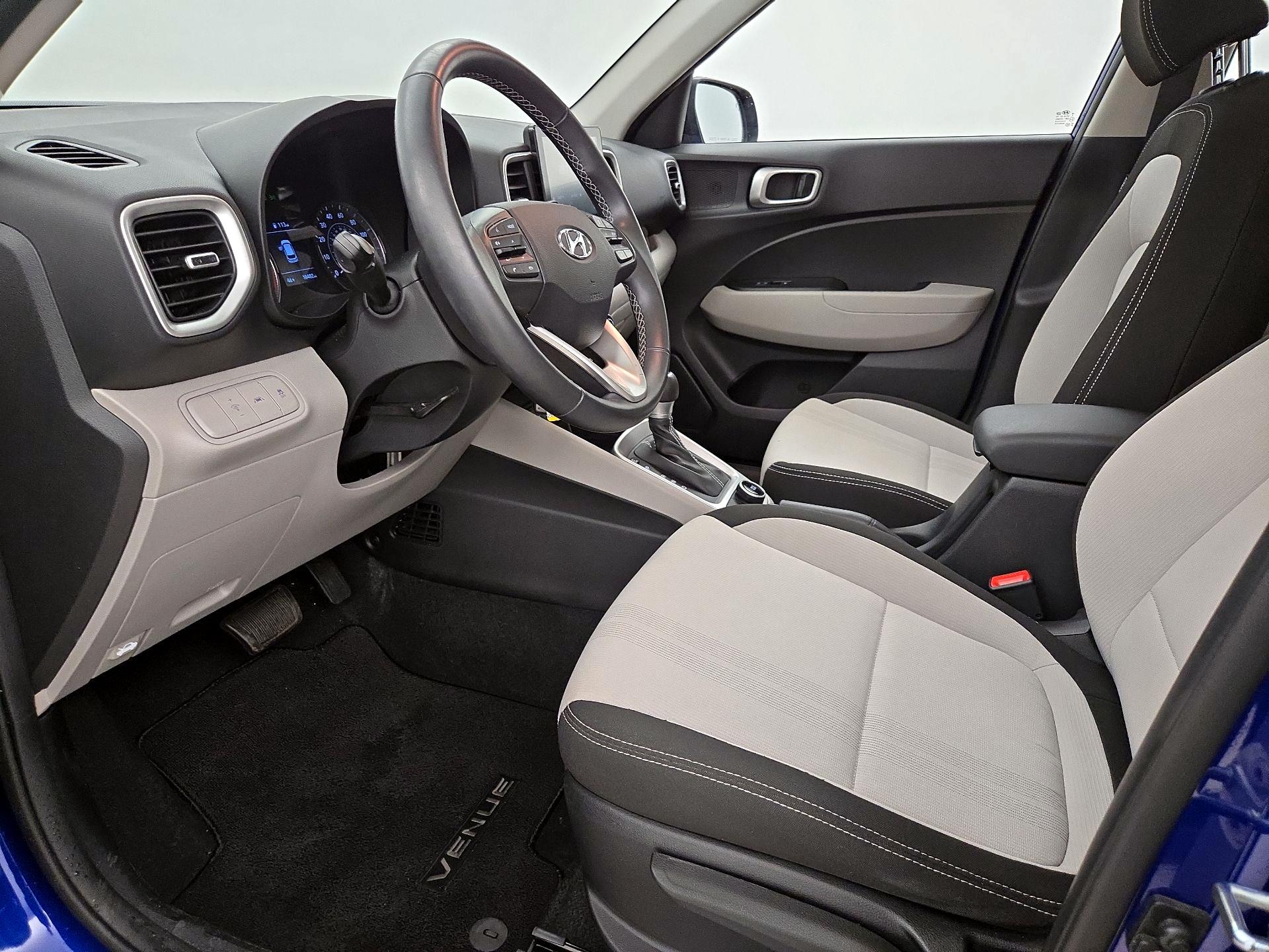Thumbnail: 2022 Hyundai Venue - 11