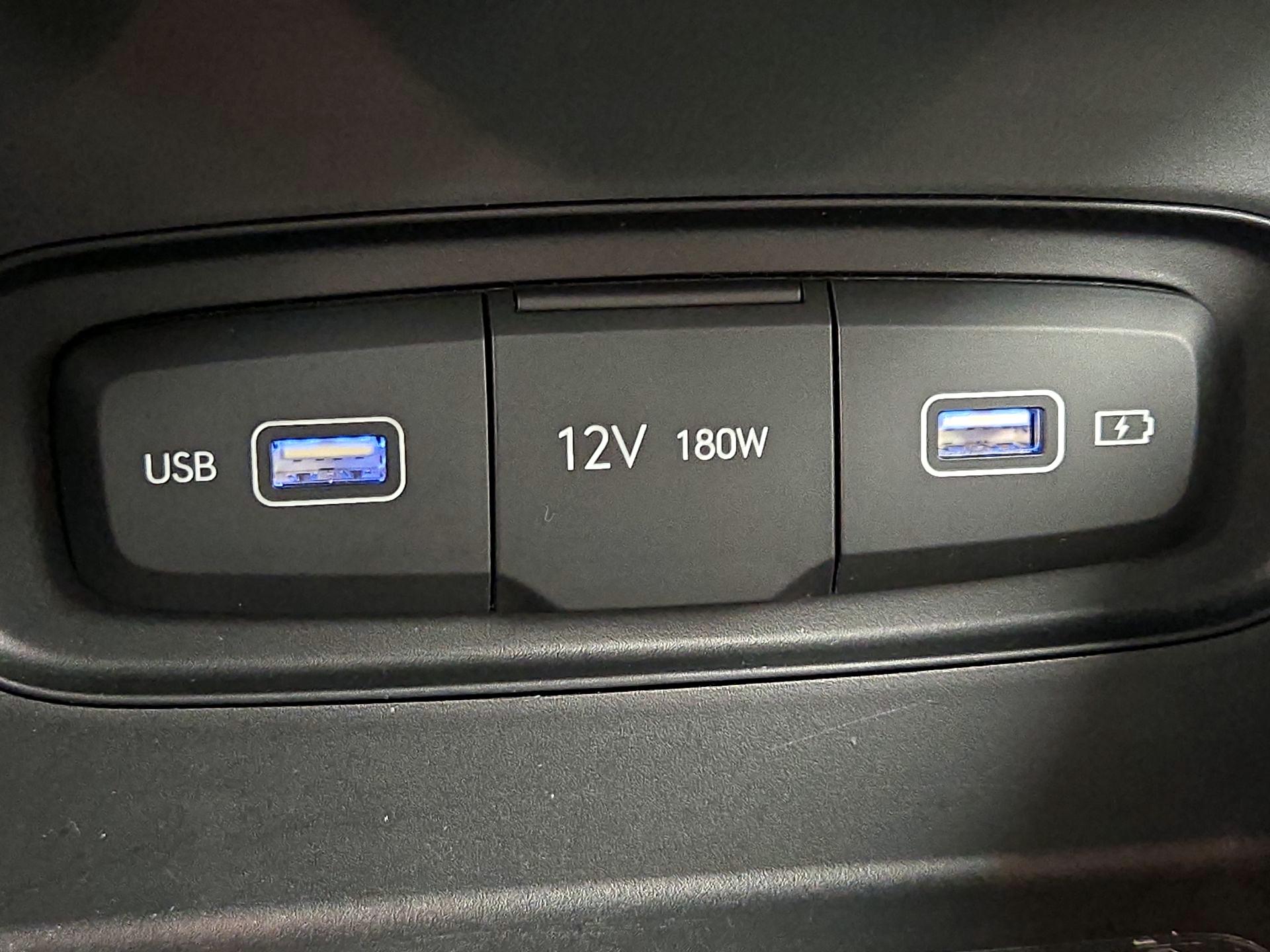 Thumbnail: 2022 Hyundai Venue - 18