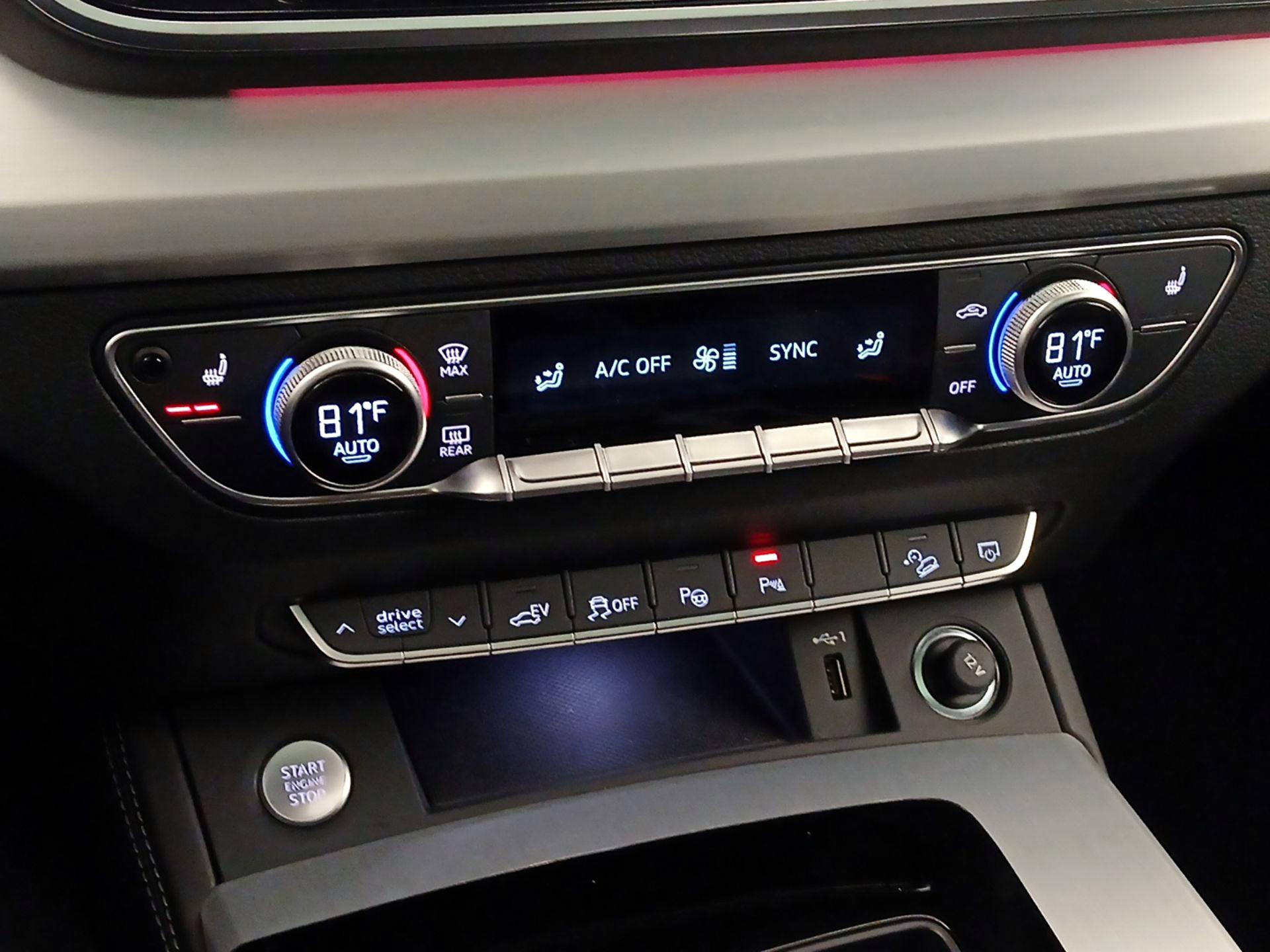 Thumbnail: 2025 Audi Q5 - 17