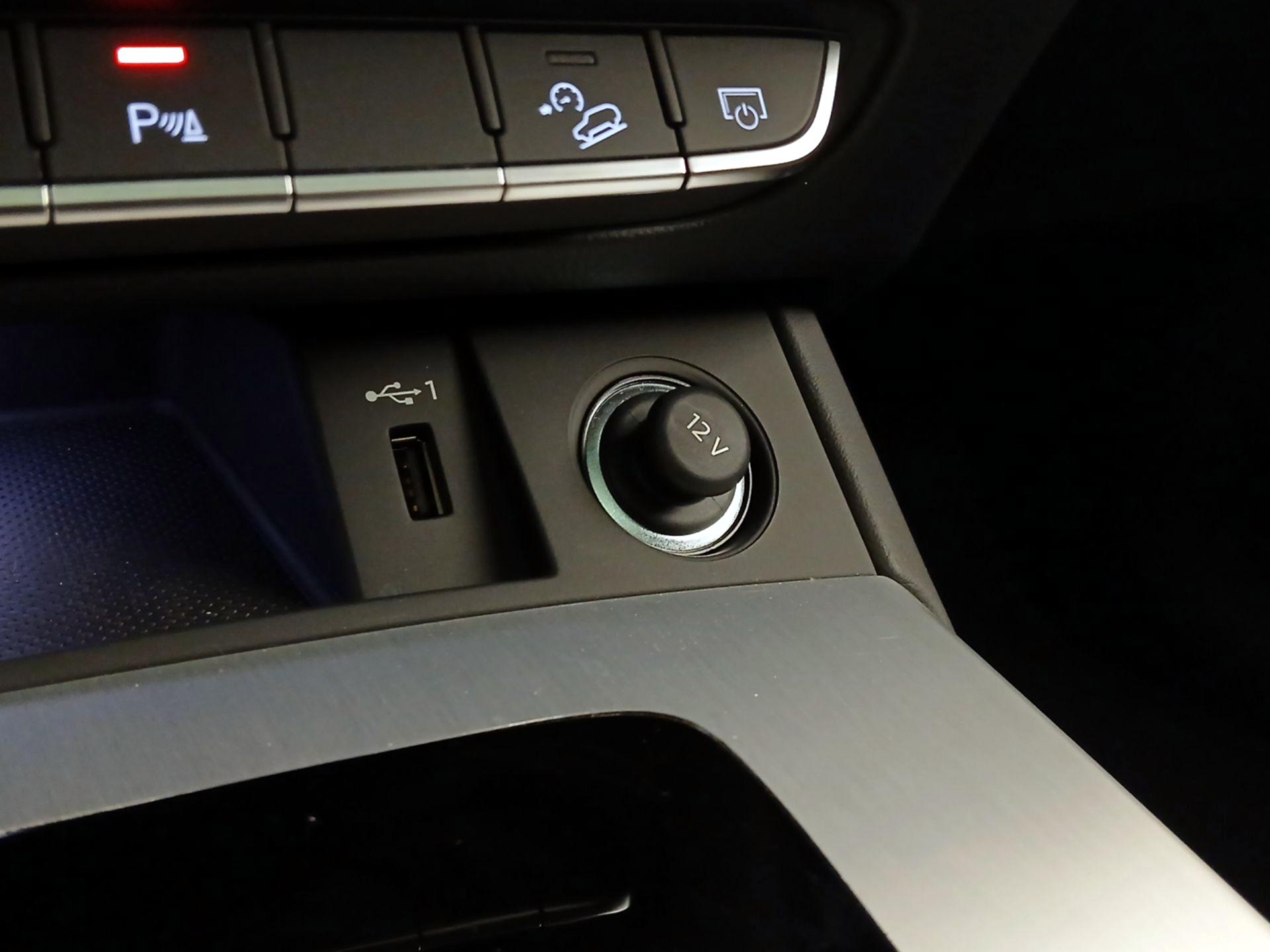 Thumbnail: 2025 Audi Q5 - 19