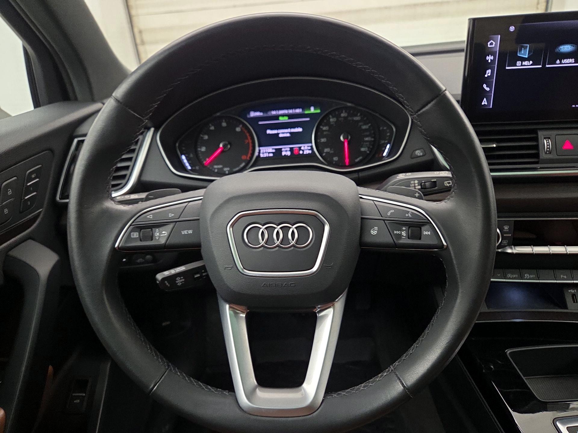 Thumbnail: 2023 Audi Q5 - 10