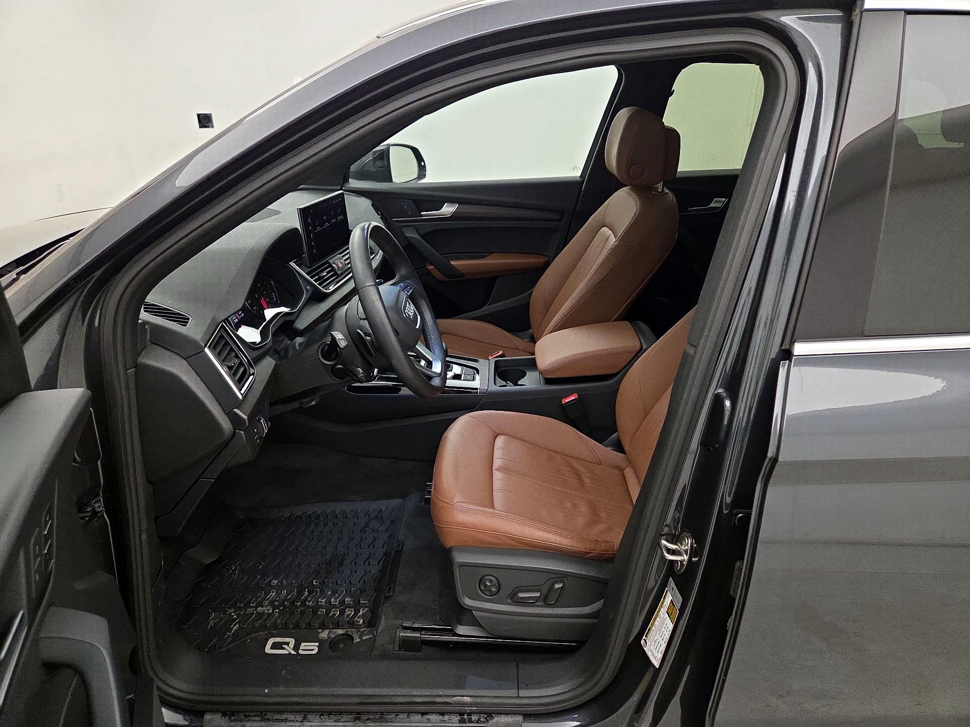 Thumbnail: 2023 Audi Q5 - 11