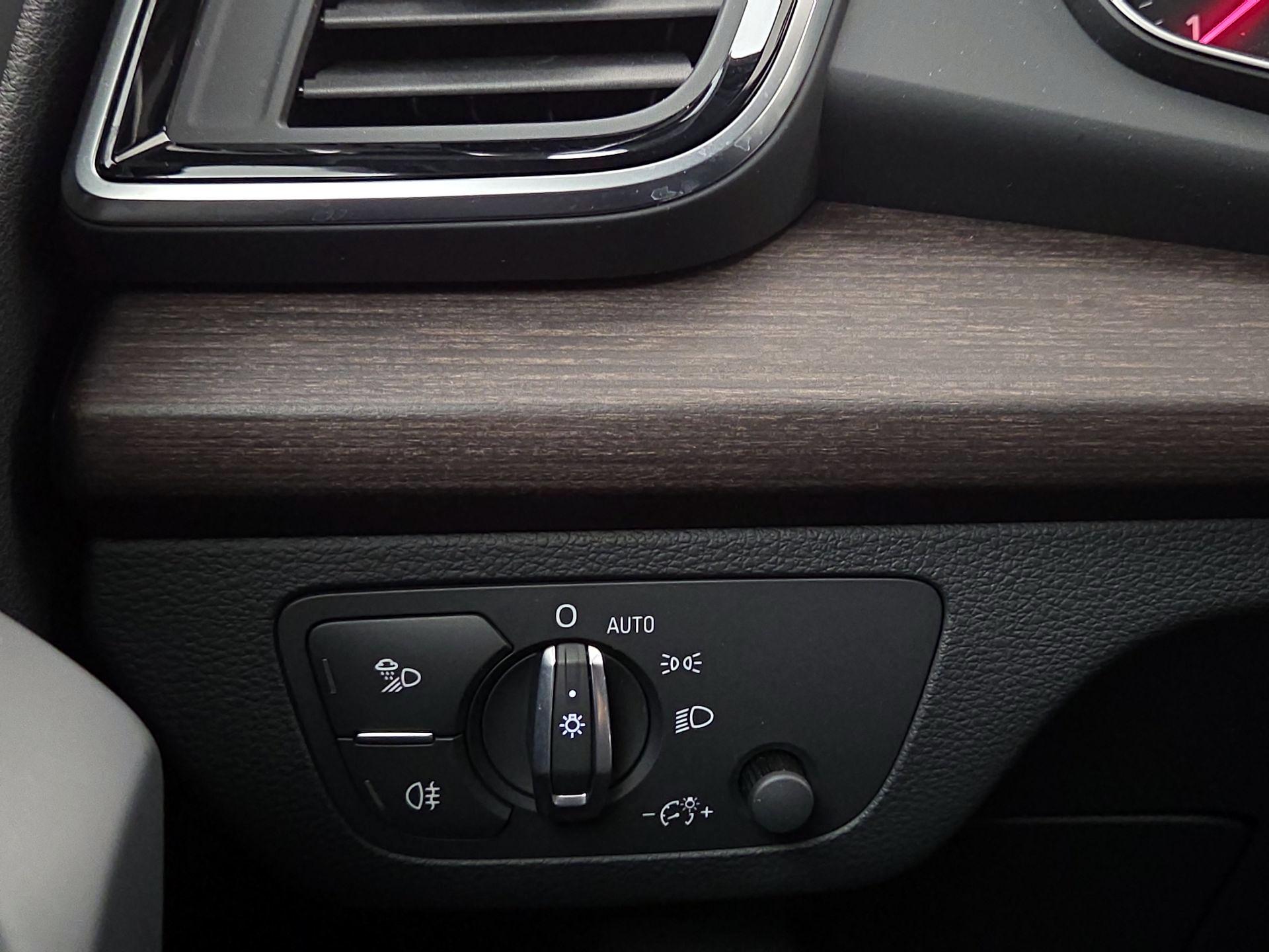 Thumbnail: 2023 Audi Q5 - 13