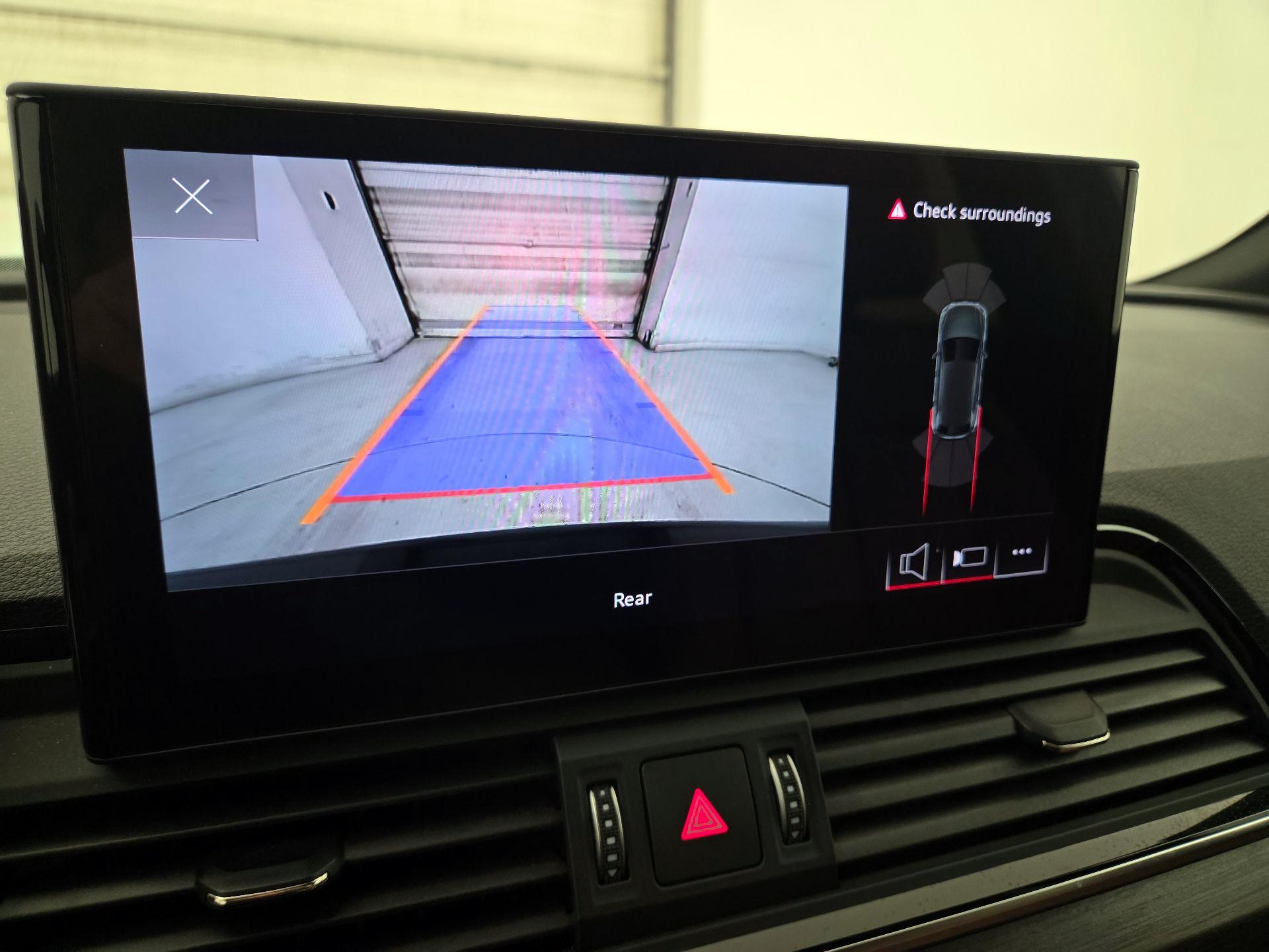 Thumbnail: 2023 Audi Q5 - 14