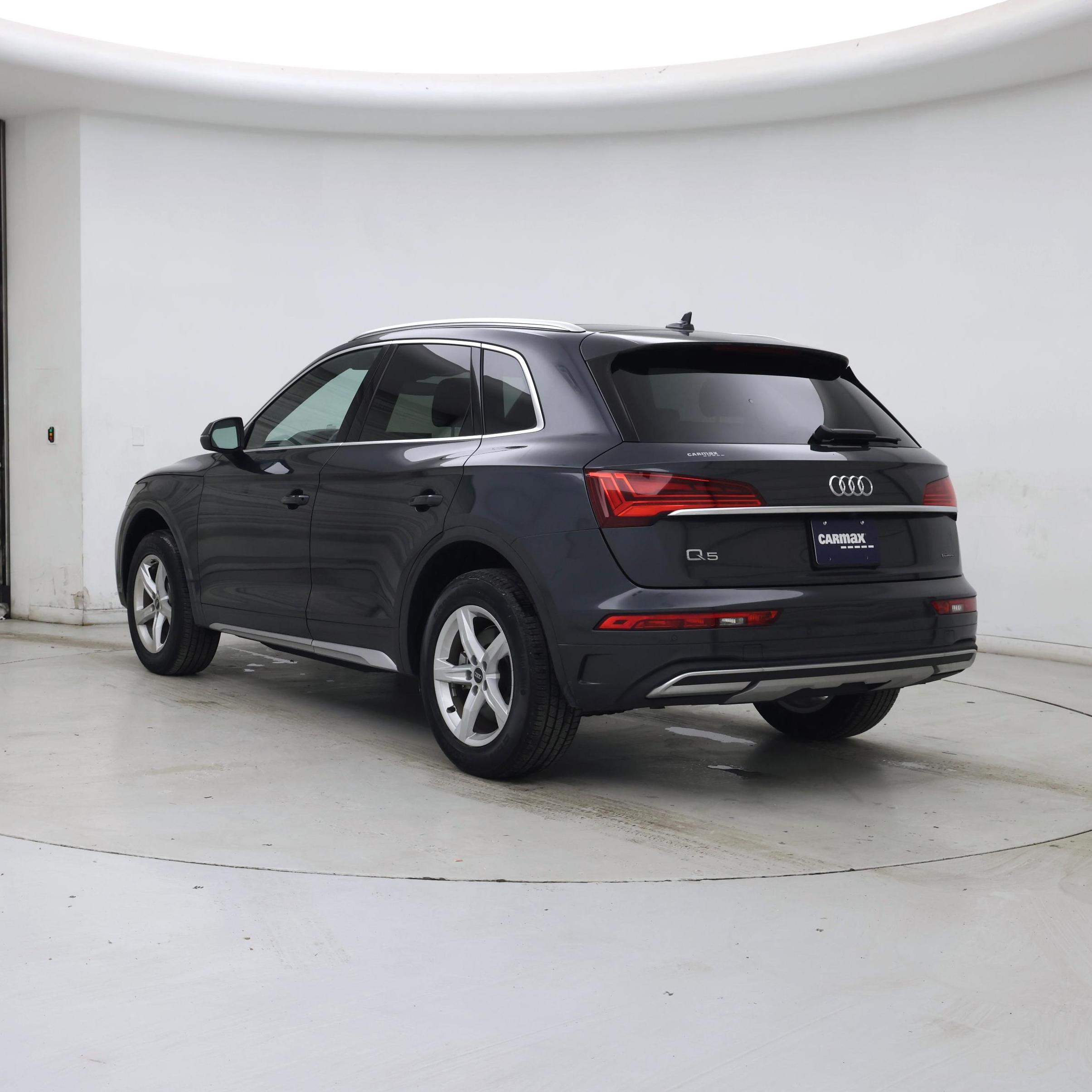 Thumbnail: 2023 Audi Q5 - 2