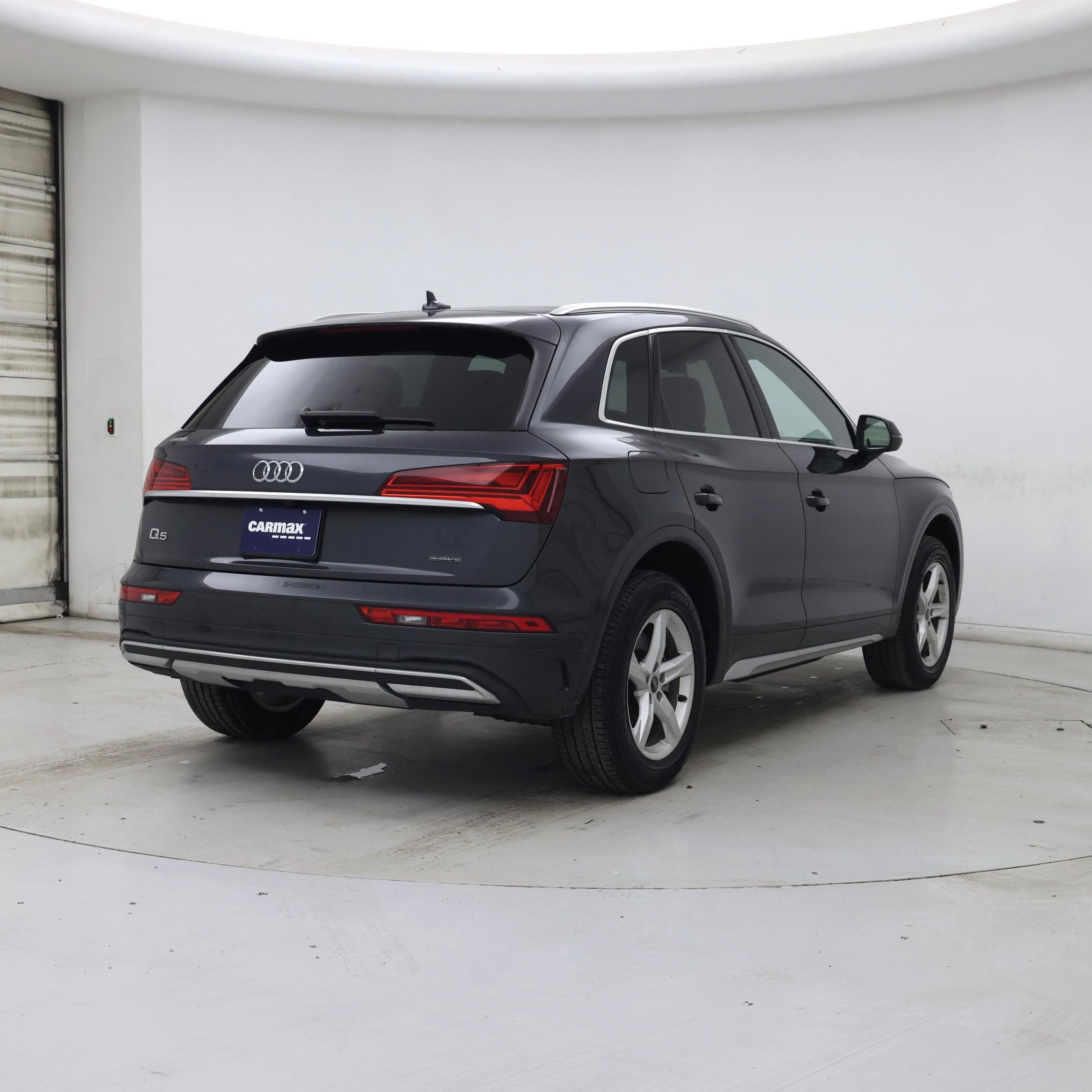 Thumbnail: 2023 Audi Q5 - 8