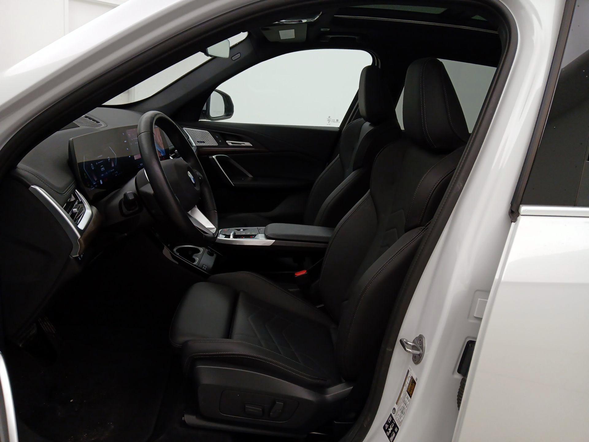 Thumbnail: 2024 BMW X1 - 11