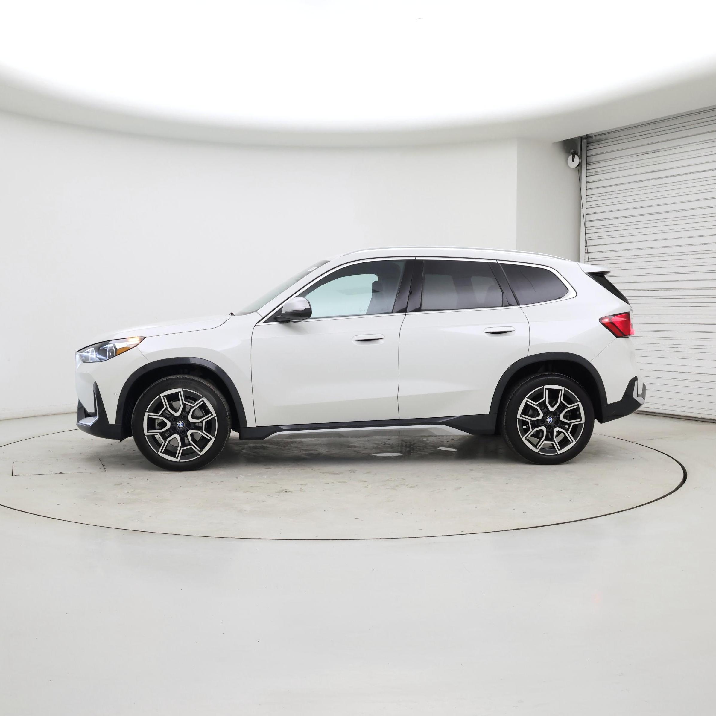 Thumbnail: 2024 BMW X1 - 3