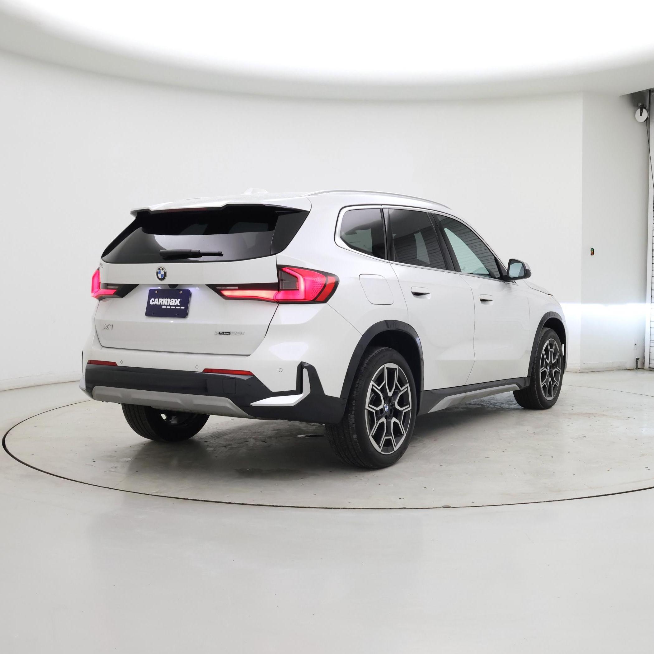 Thumbnail: 2024 BMW X1 - 8