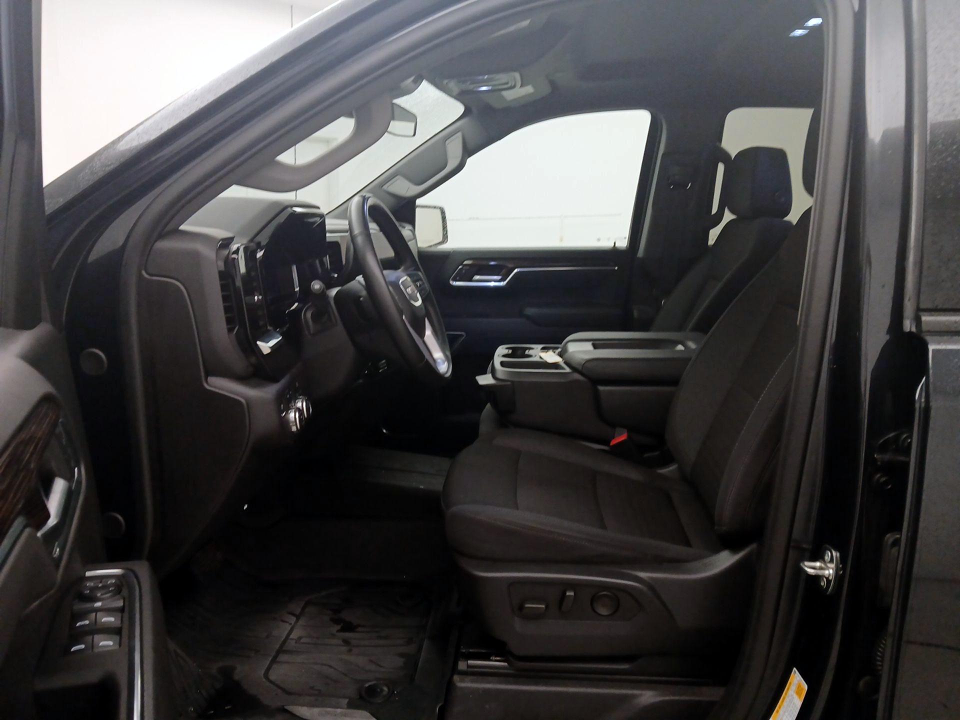 Thumbnail: 2024 GMC Sierra 1500 - 11