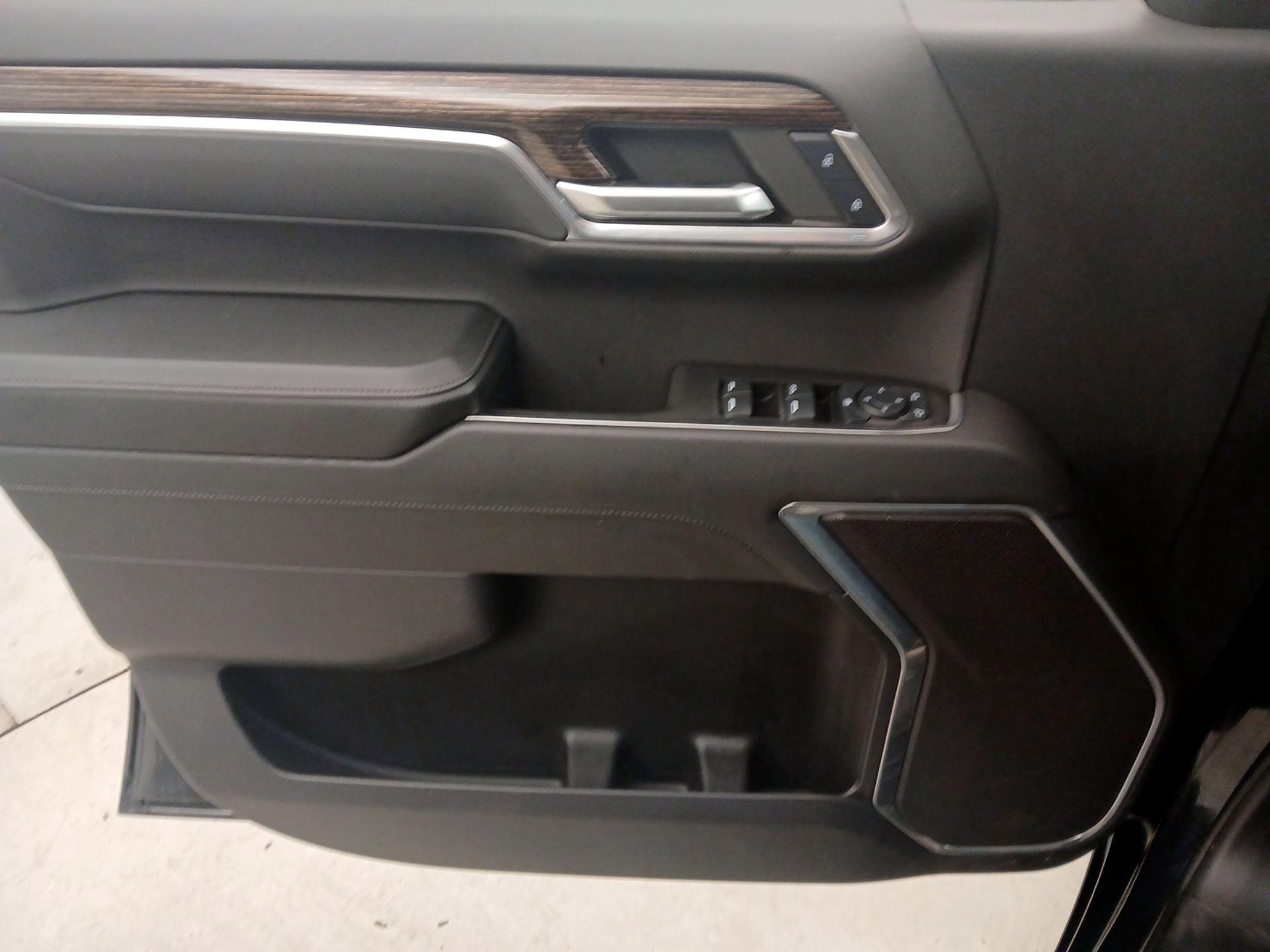 Thumbnail: 2024 GMC Sierra 1500 - 12