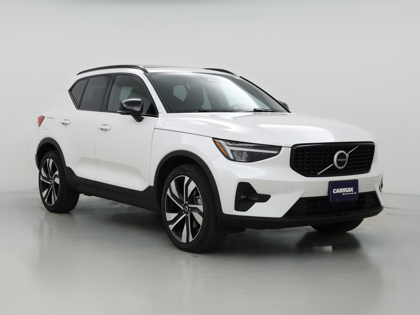 2023 Volvo XC40 Plus