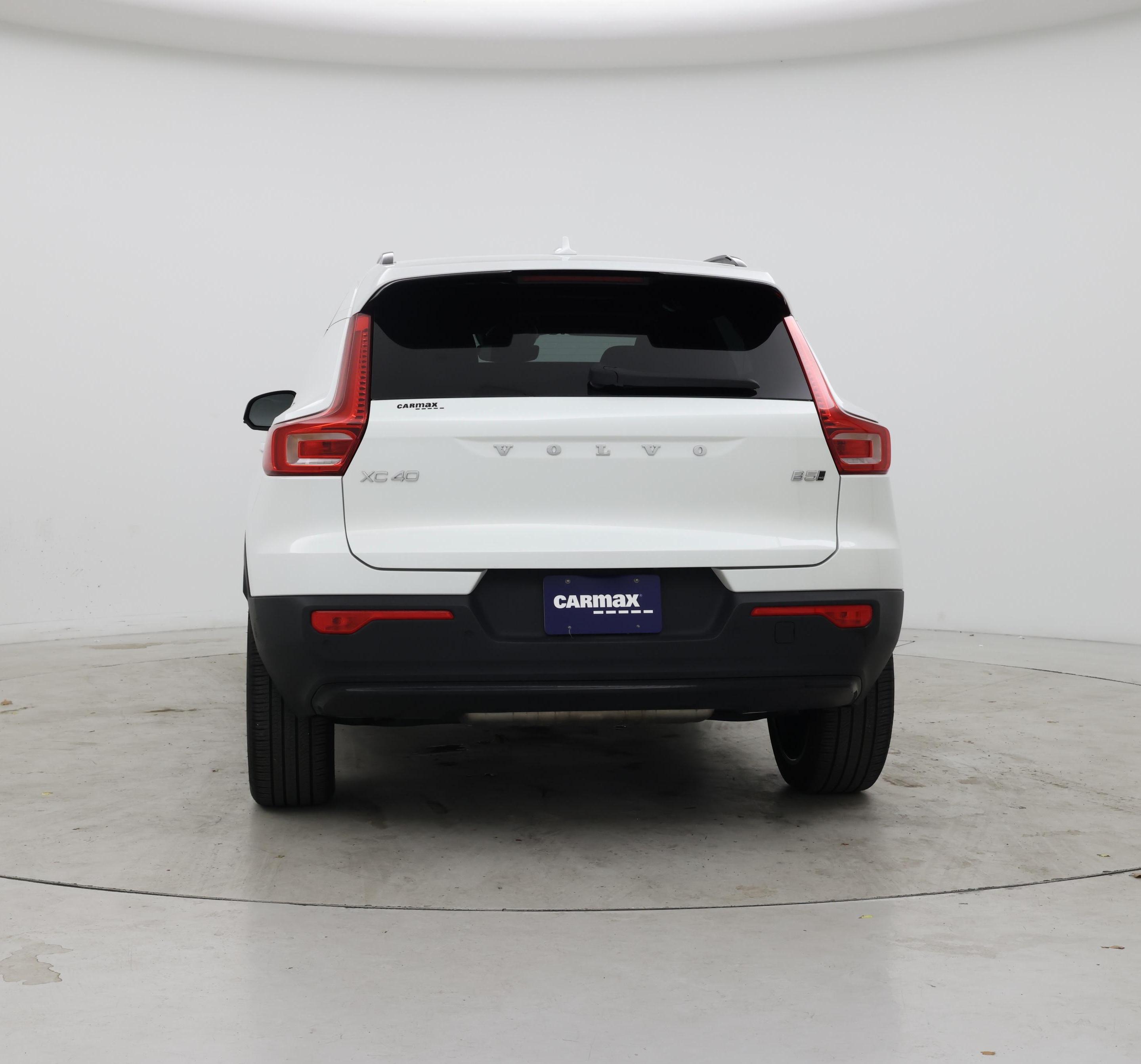 Thumbnail: 2023 Volvo XC40 - 6