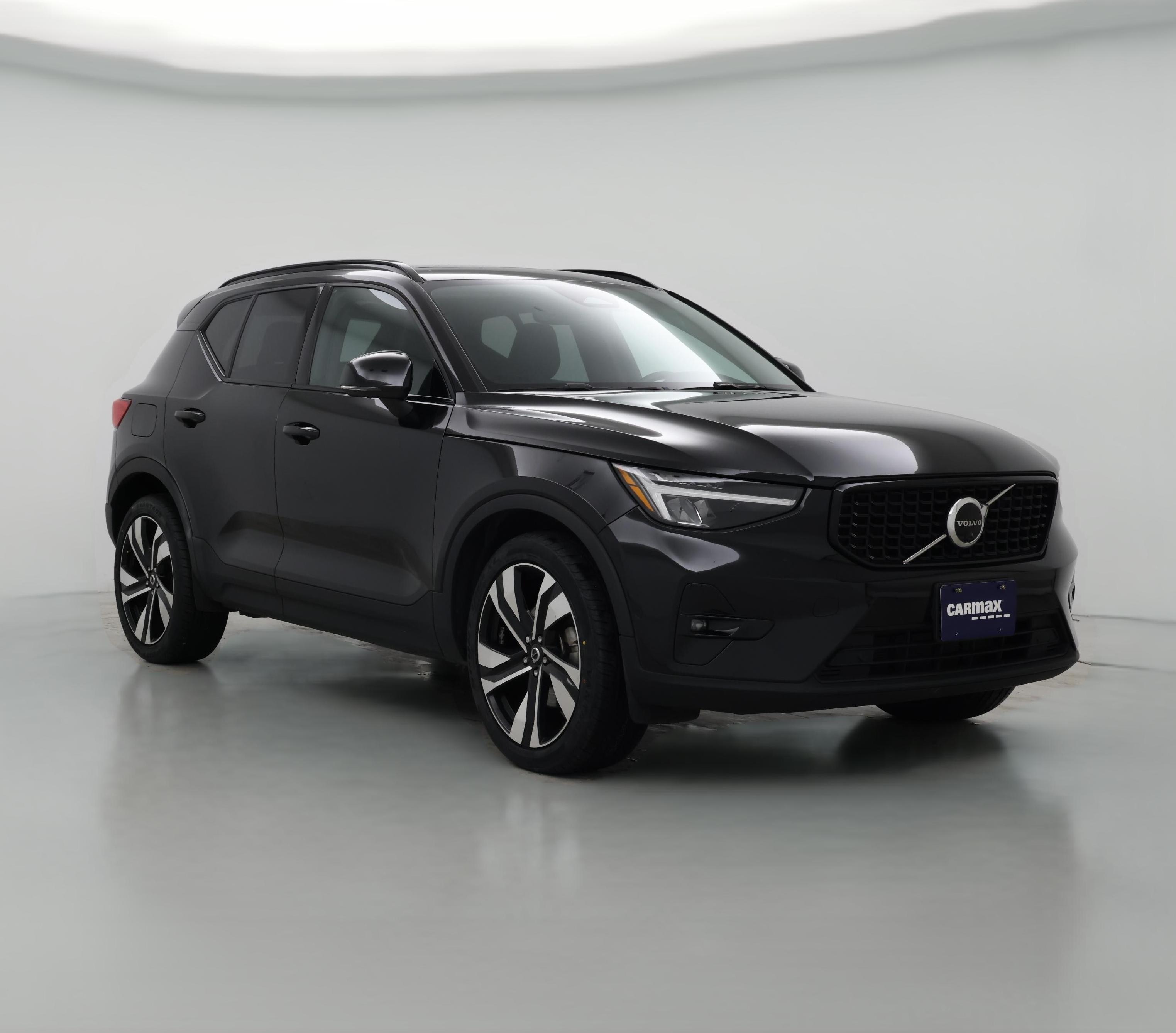 Thumbnail: 2023 Volvo XC40 - 1