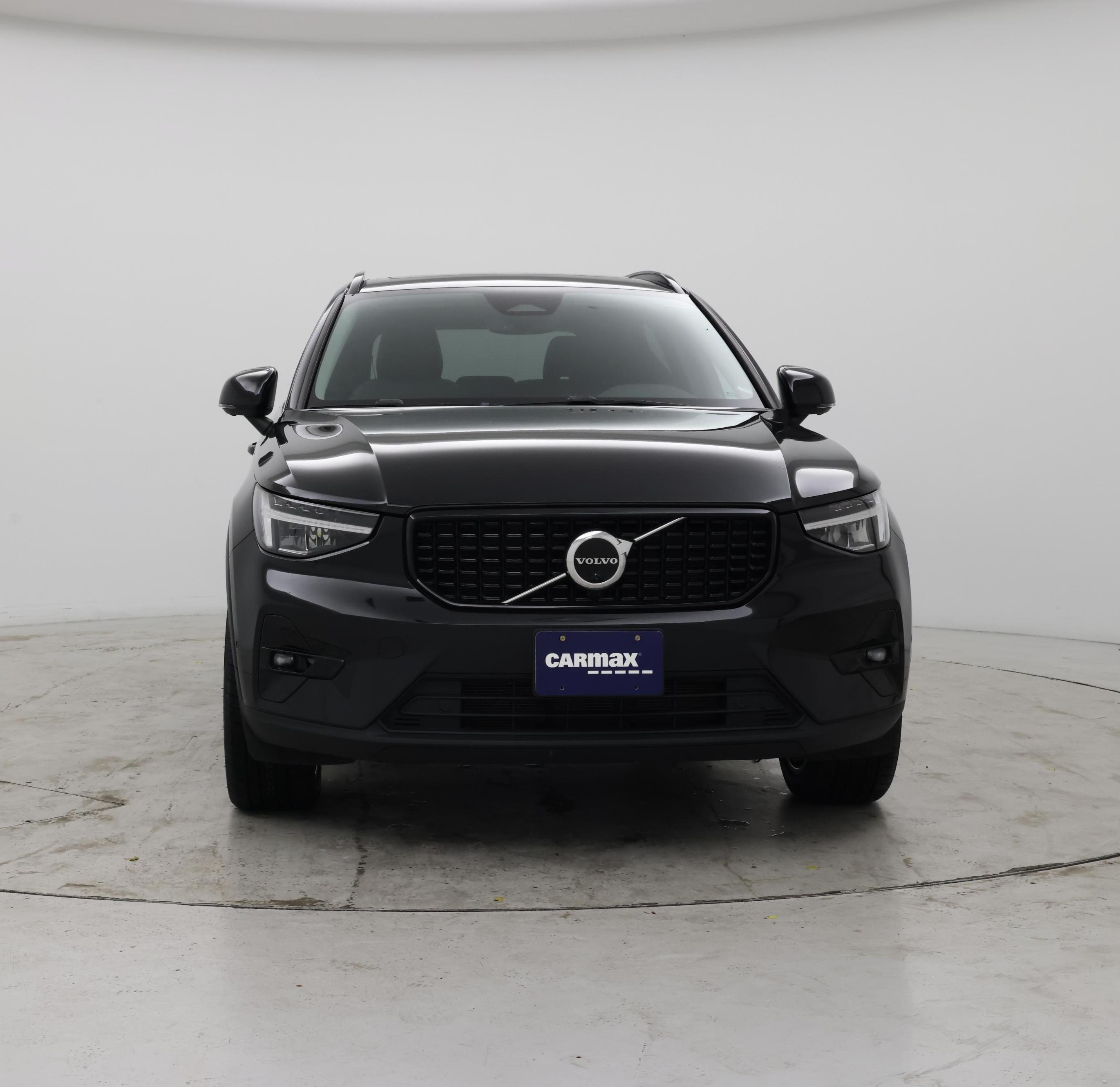 Thumbnail: 2023 Volvo XC40 - 5