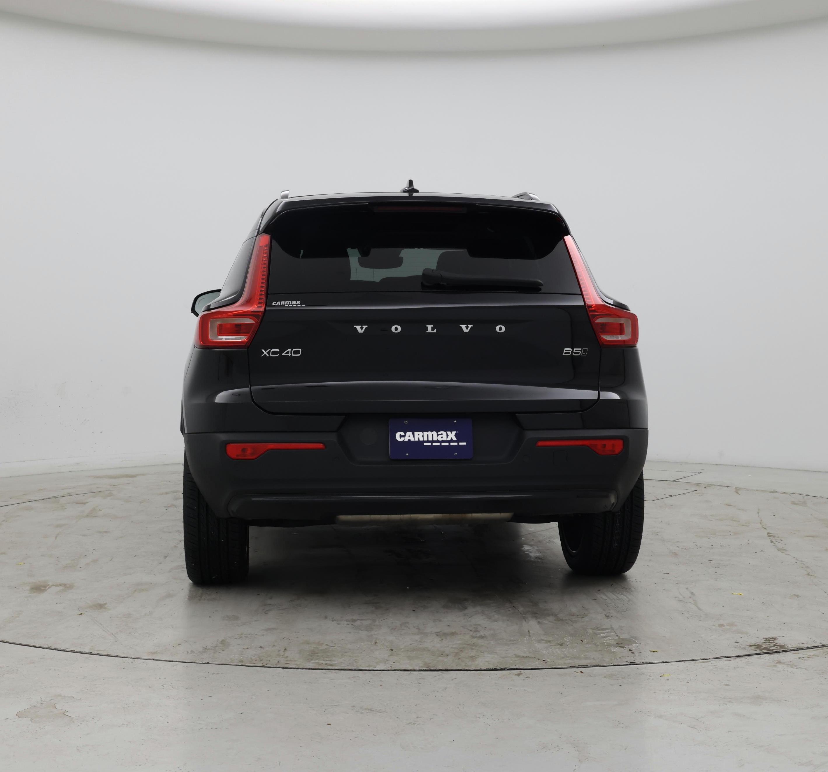 Thumbnail: 2023 Volvo XC40 - 6