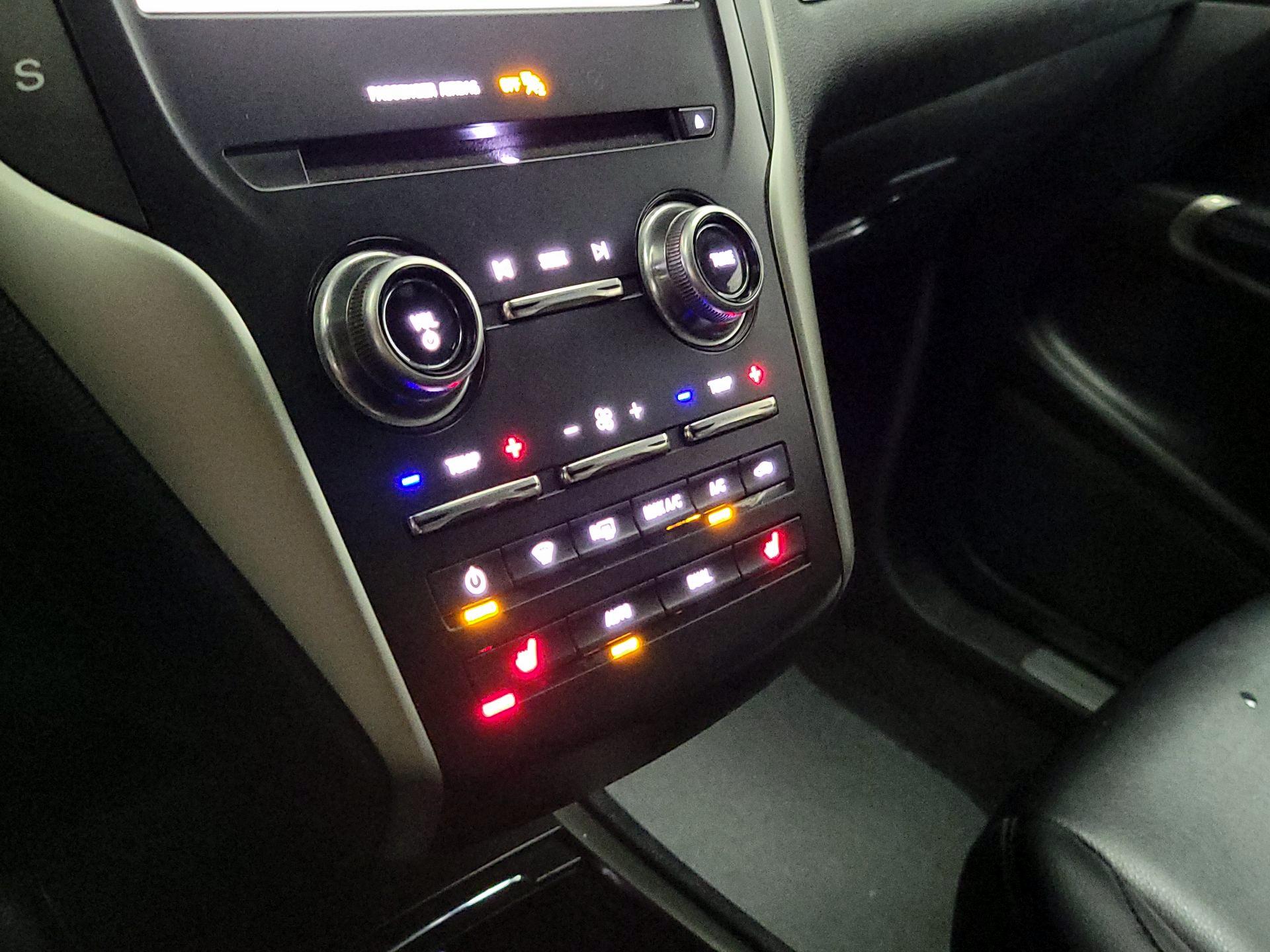 Thumbnail: 2017 Lincoln MKC - 16