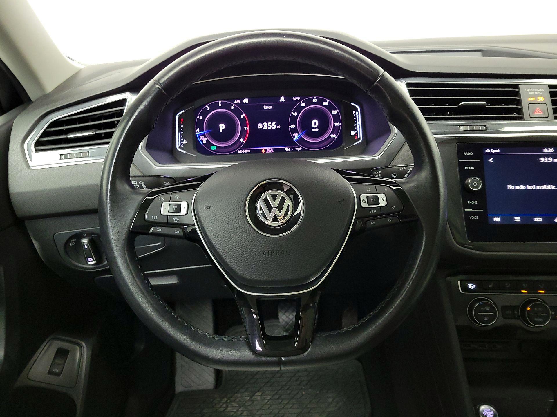 Thumbnail: 2019 Volkswagen Tiguan - 10