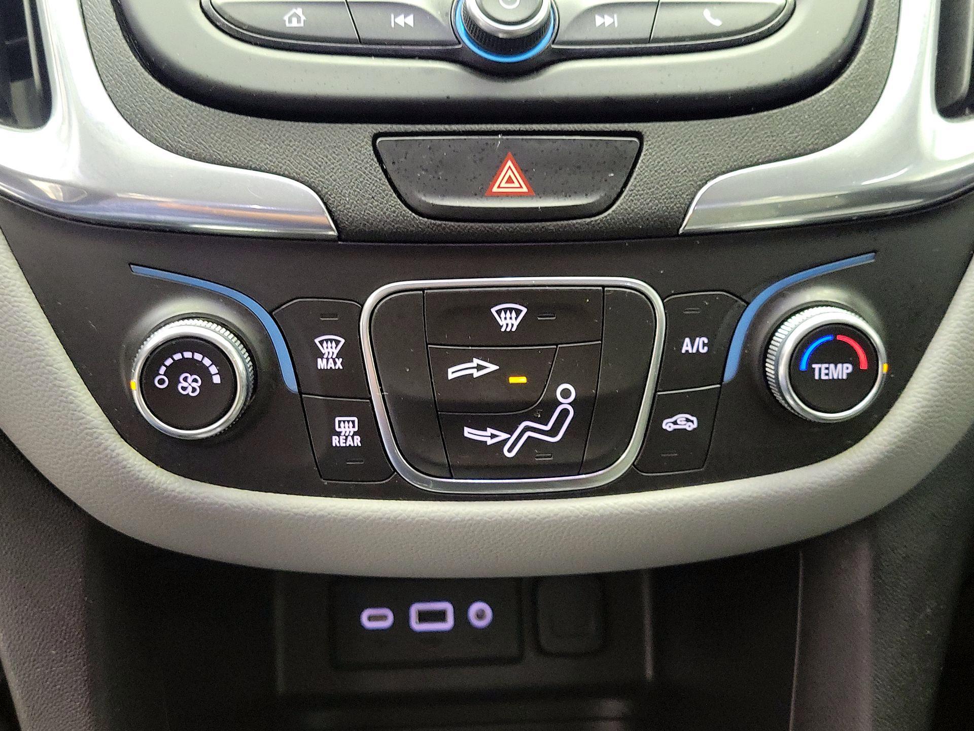 Thumbnail: 2020 Chevrolet Equinox - 16