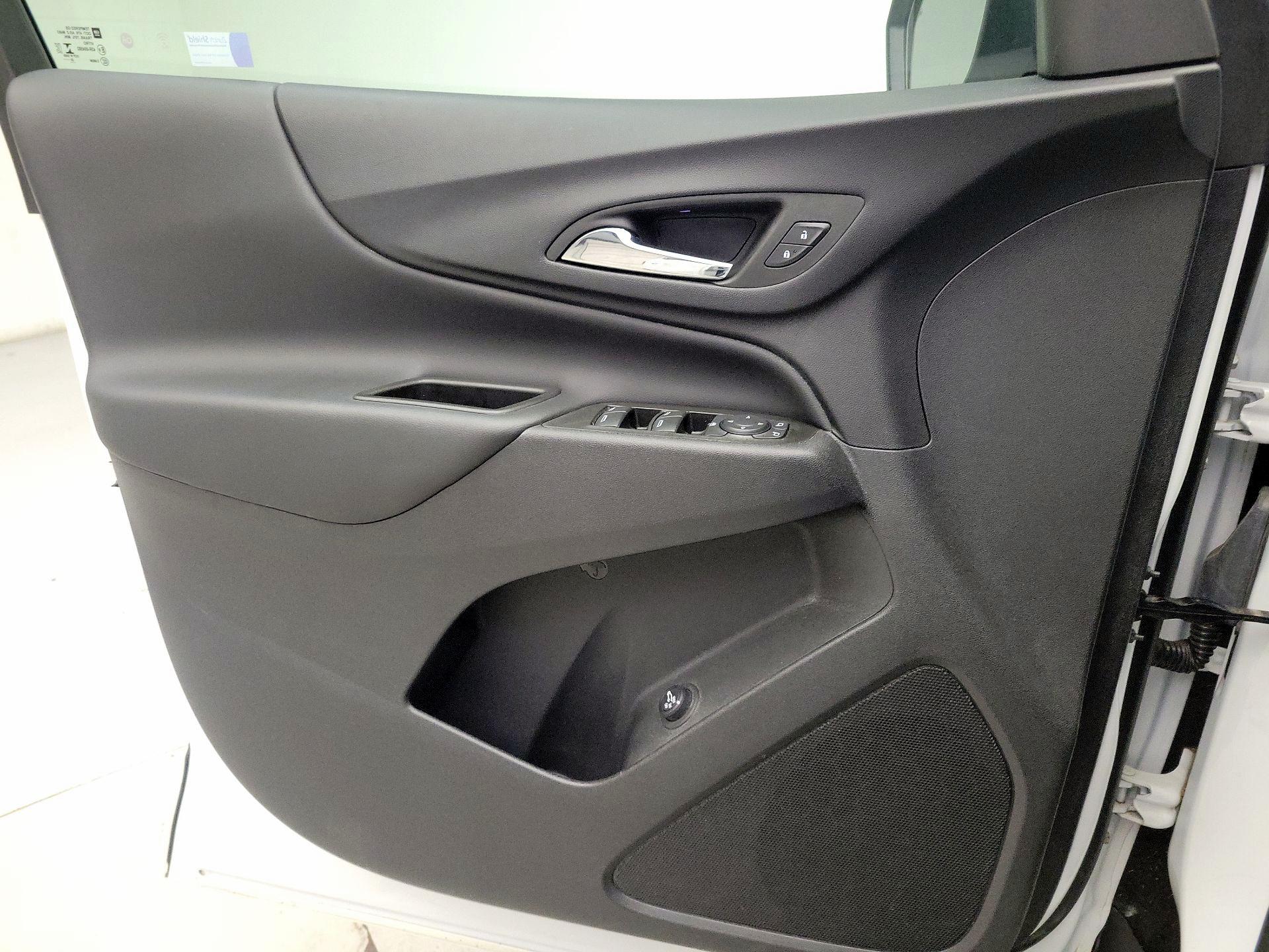 Thumbnail: 2022 Chevrolet Equinox - 12