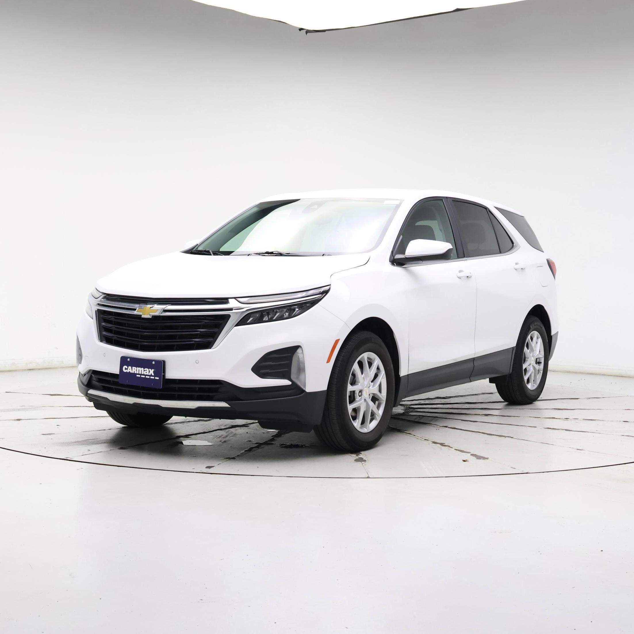Thumbnail: 2022 Chevrolet Equinox - 4