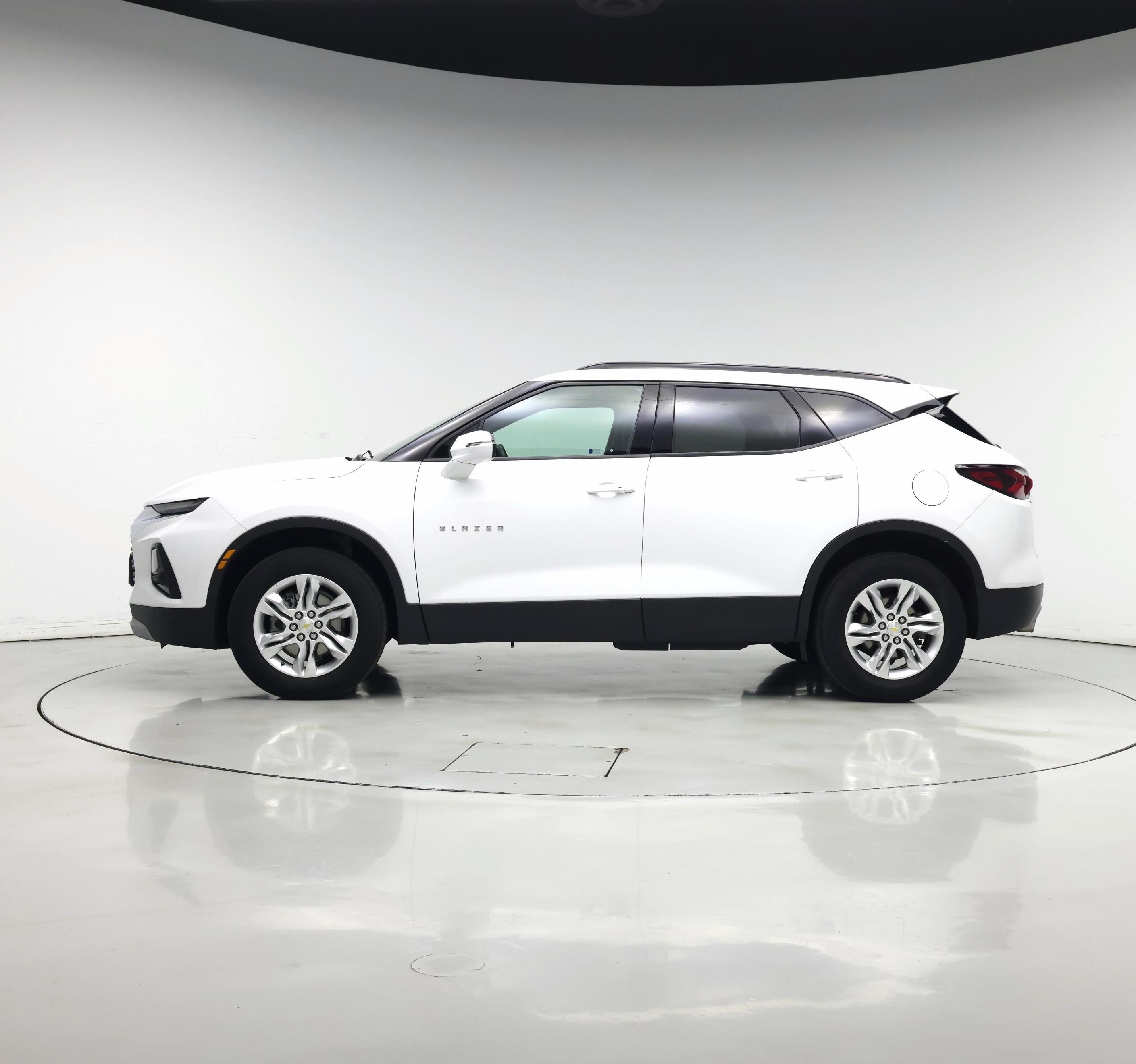 Thumbnail: 2022 Chevrolet Blazer - 3