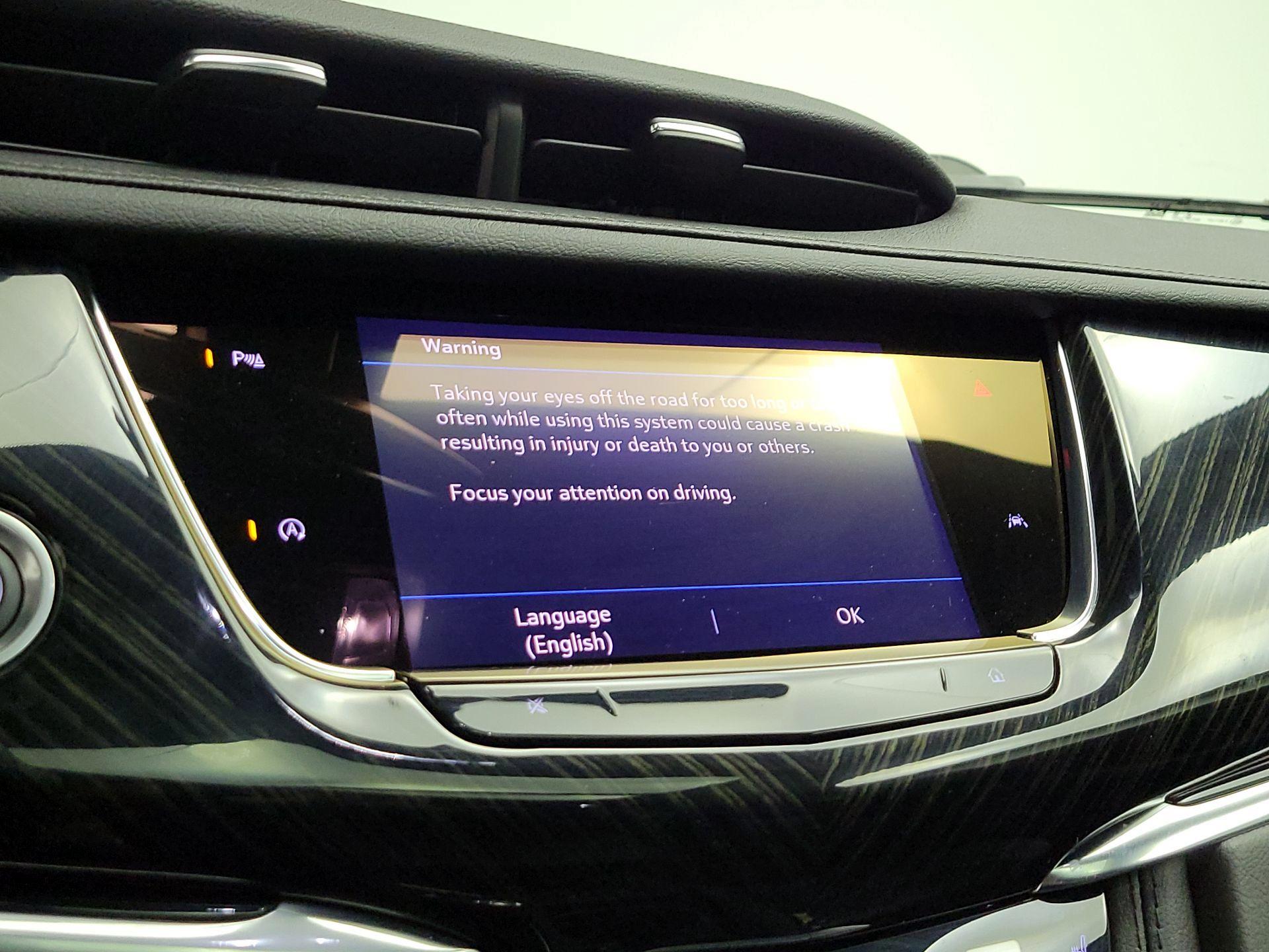 Thumbnail: 2023 Cadillac XT6 - 15