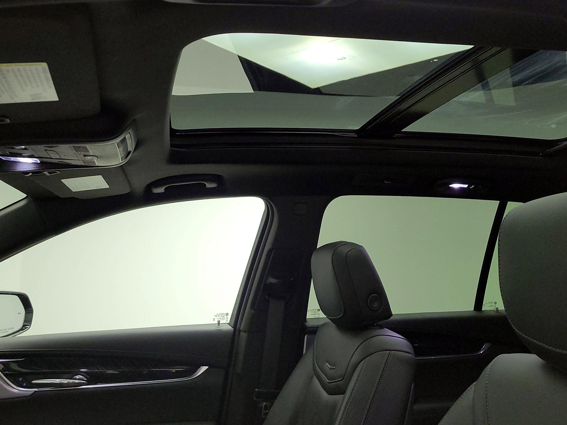 Thumbnail: 2023 Cadillac XT6 - 19